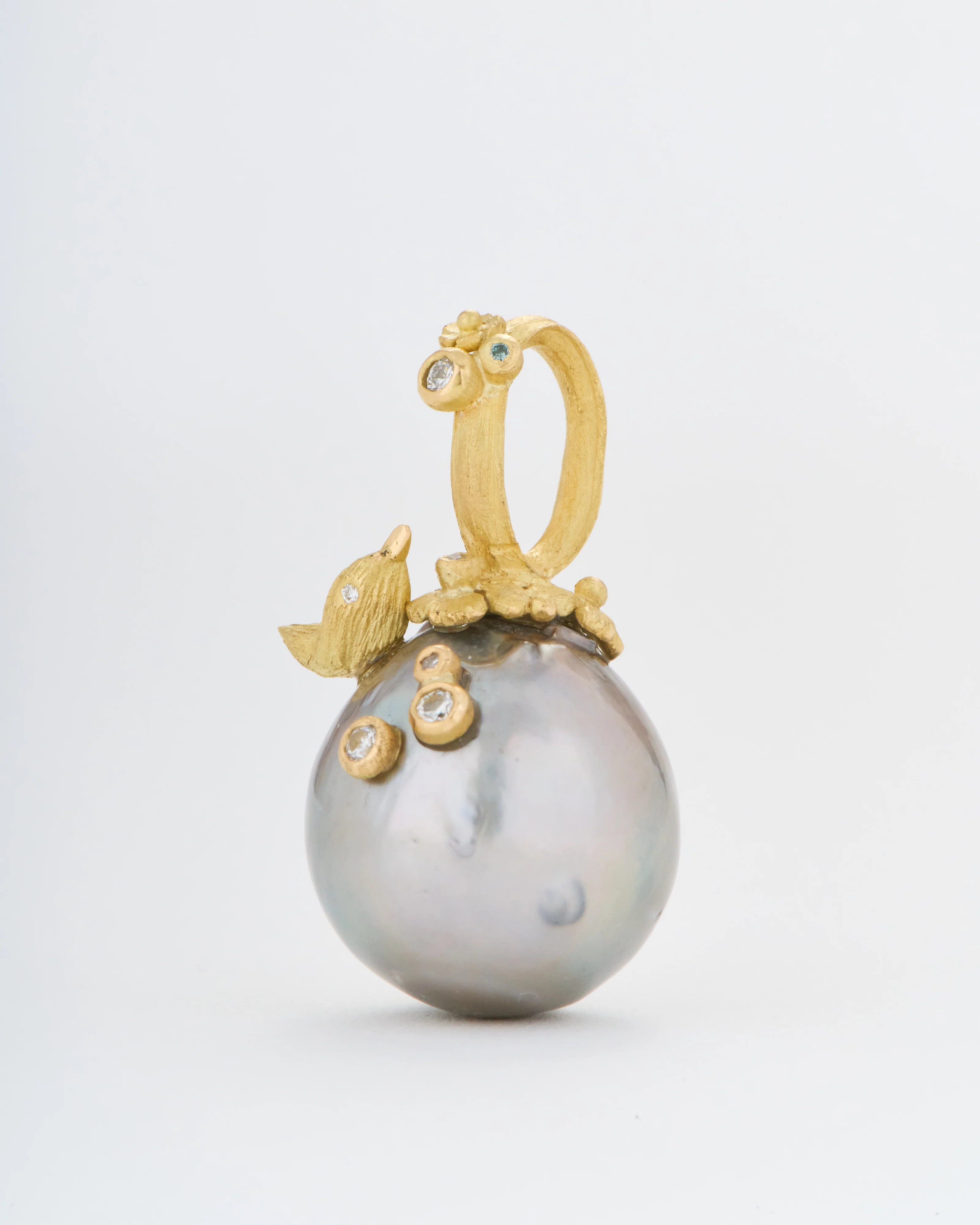tahitian pearl pendant with bird and diamonds - Image 2