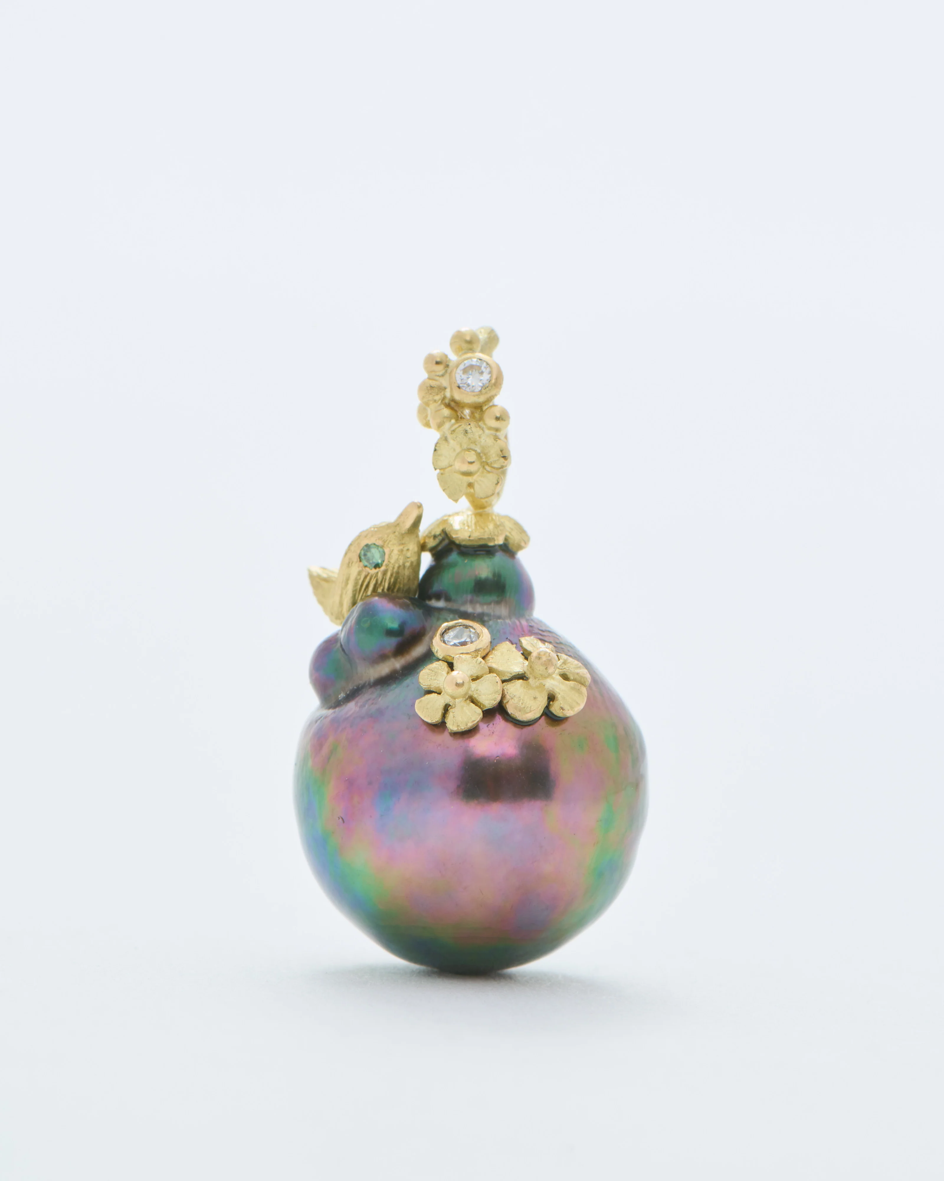 tahitian pearl pendant with bird and flowers - Image 9