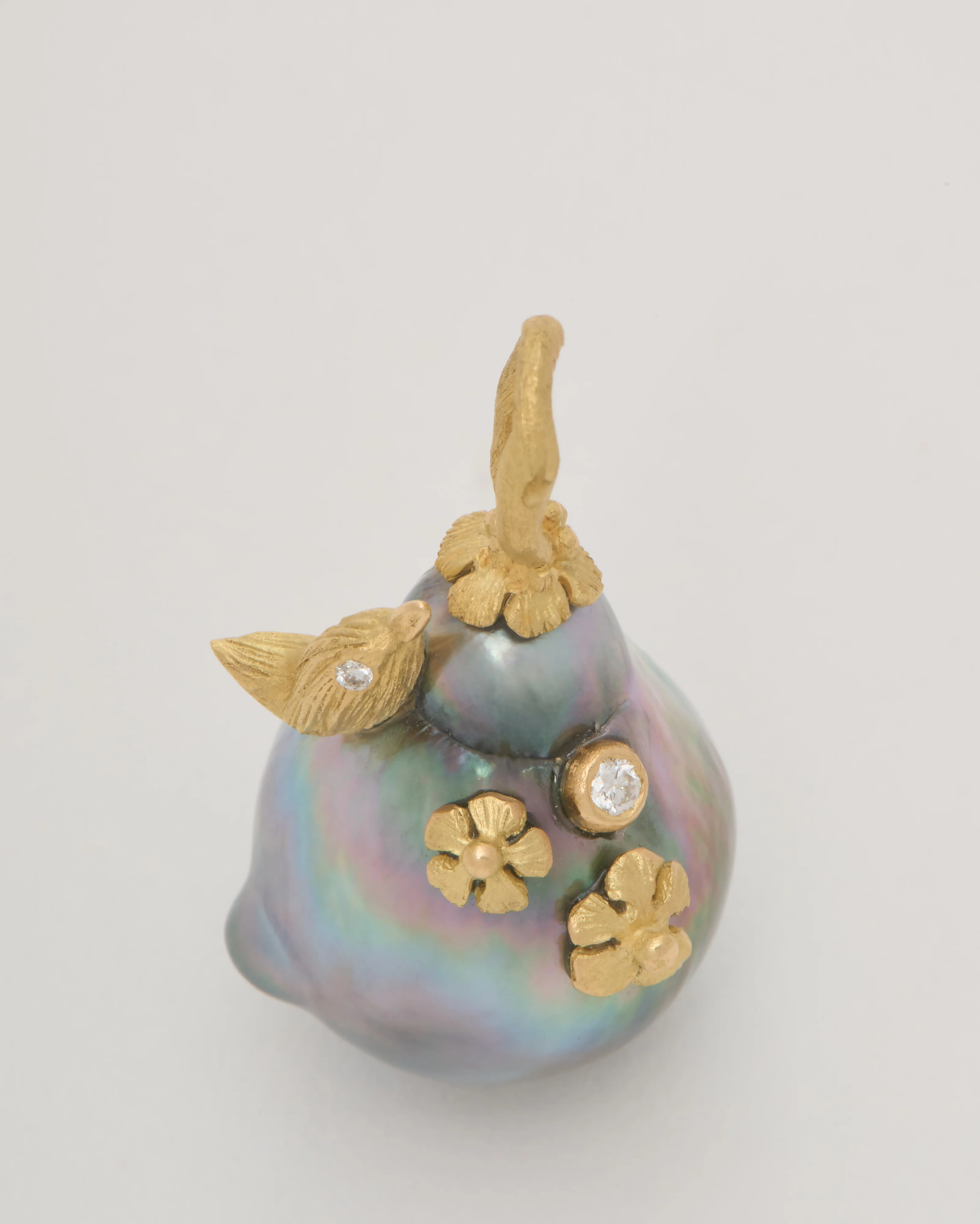 tahitian pearl pendant with bird and flowers - Image 3
