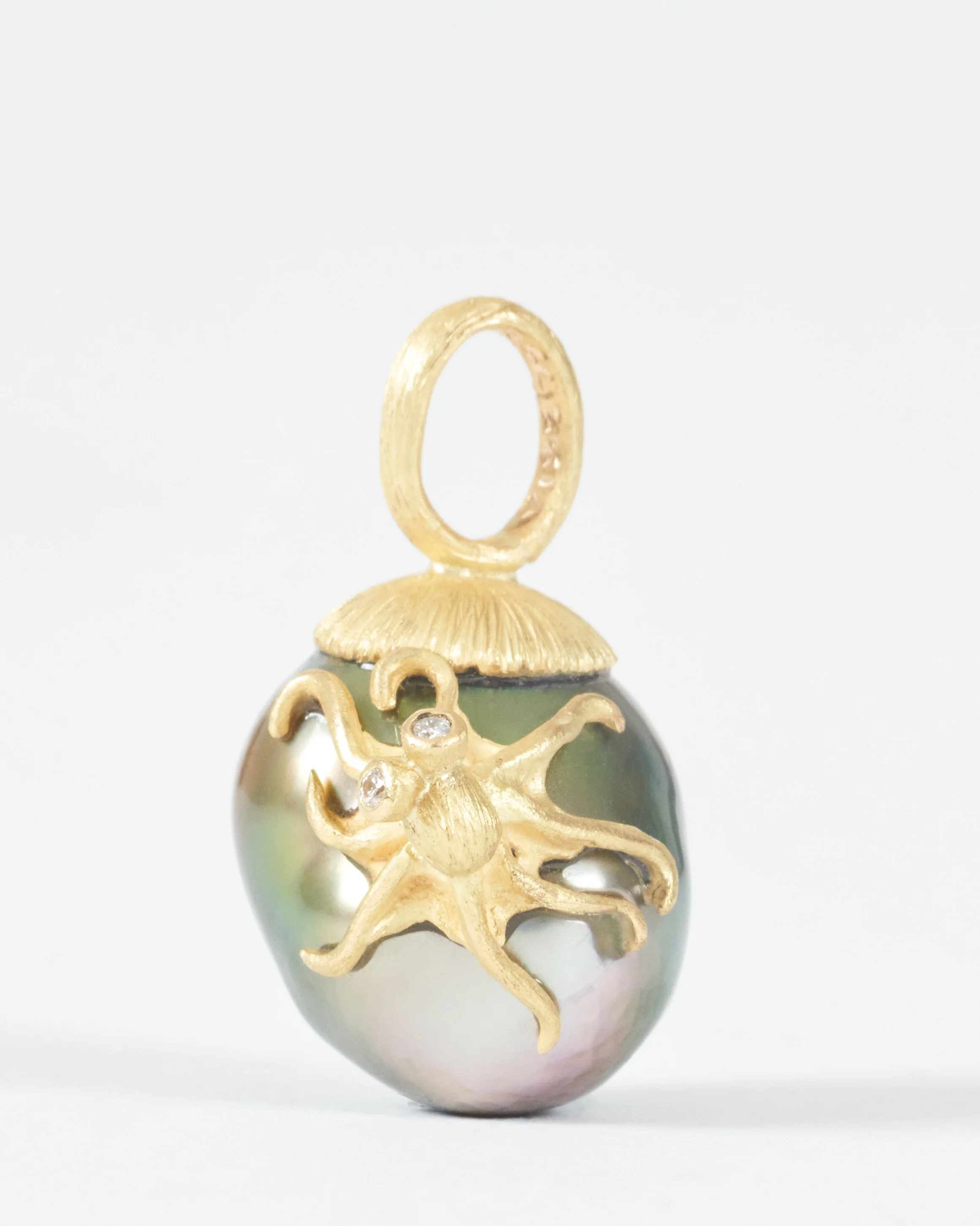 tahitian pearl with octopus
