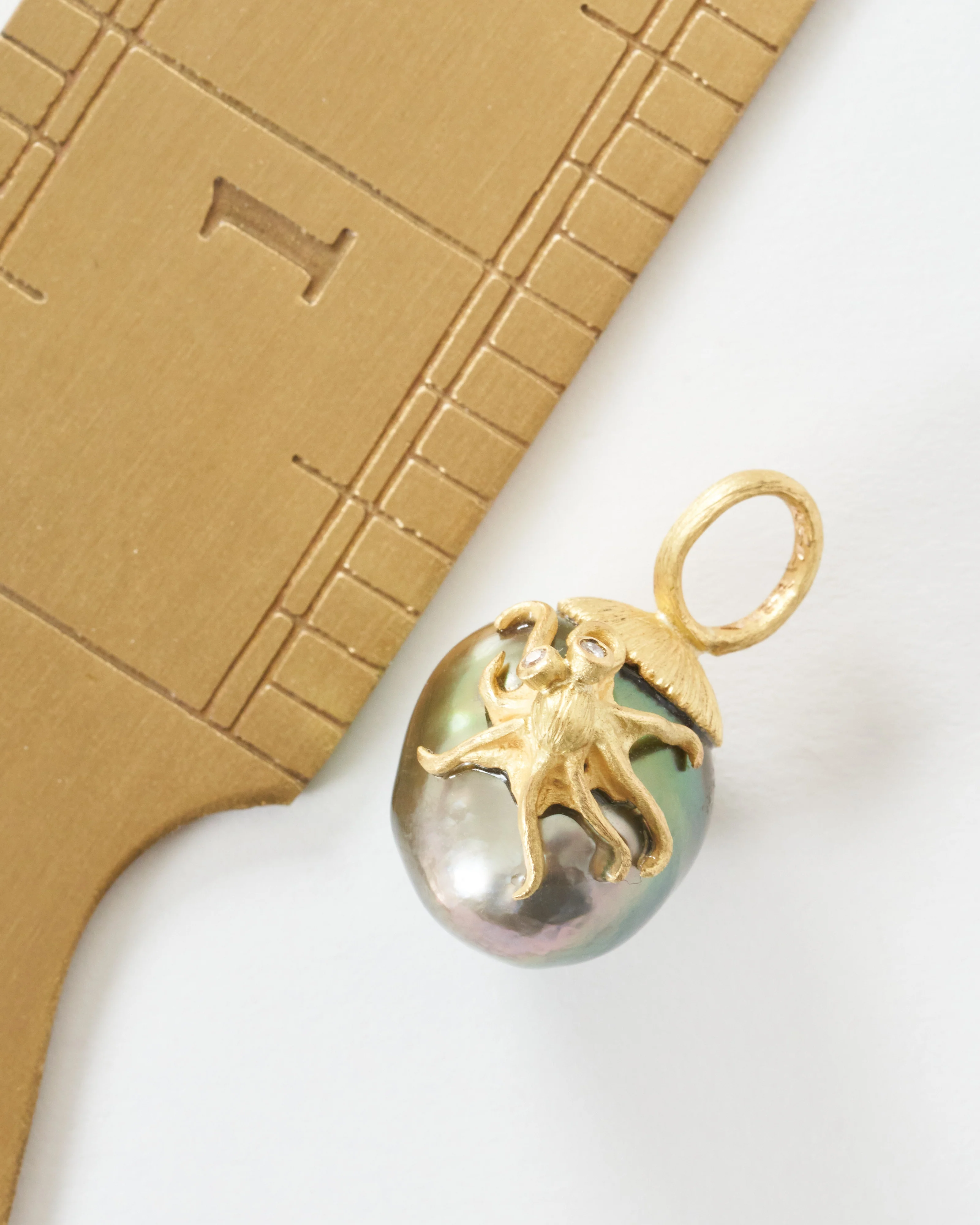 tahitian pearl with octopus - Image 4