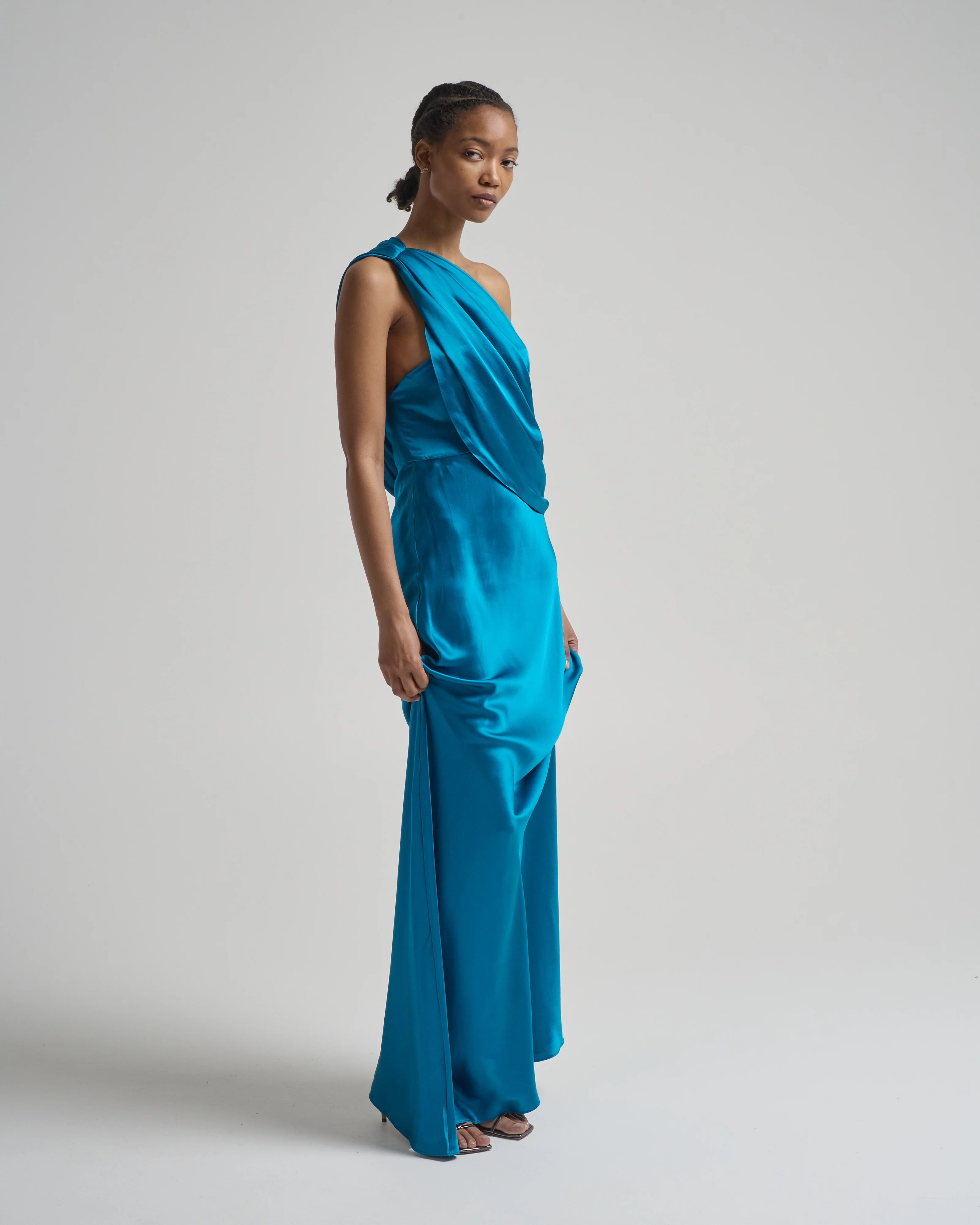belonging gown - Image 3