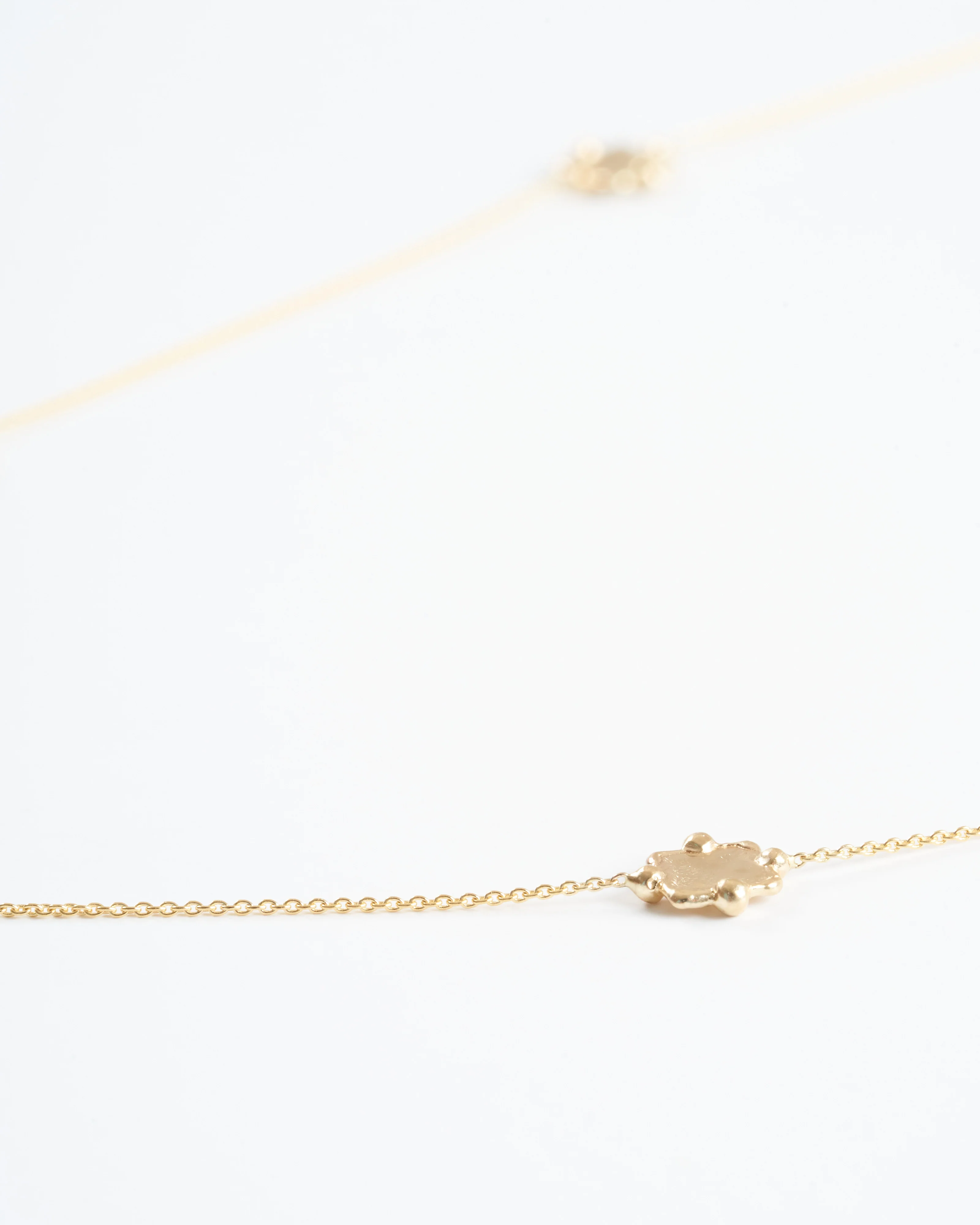 5 square/dot necklace - gold - Image 4