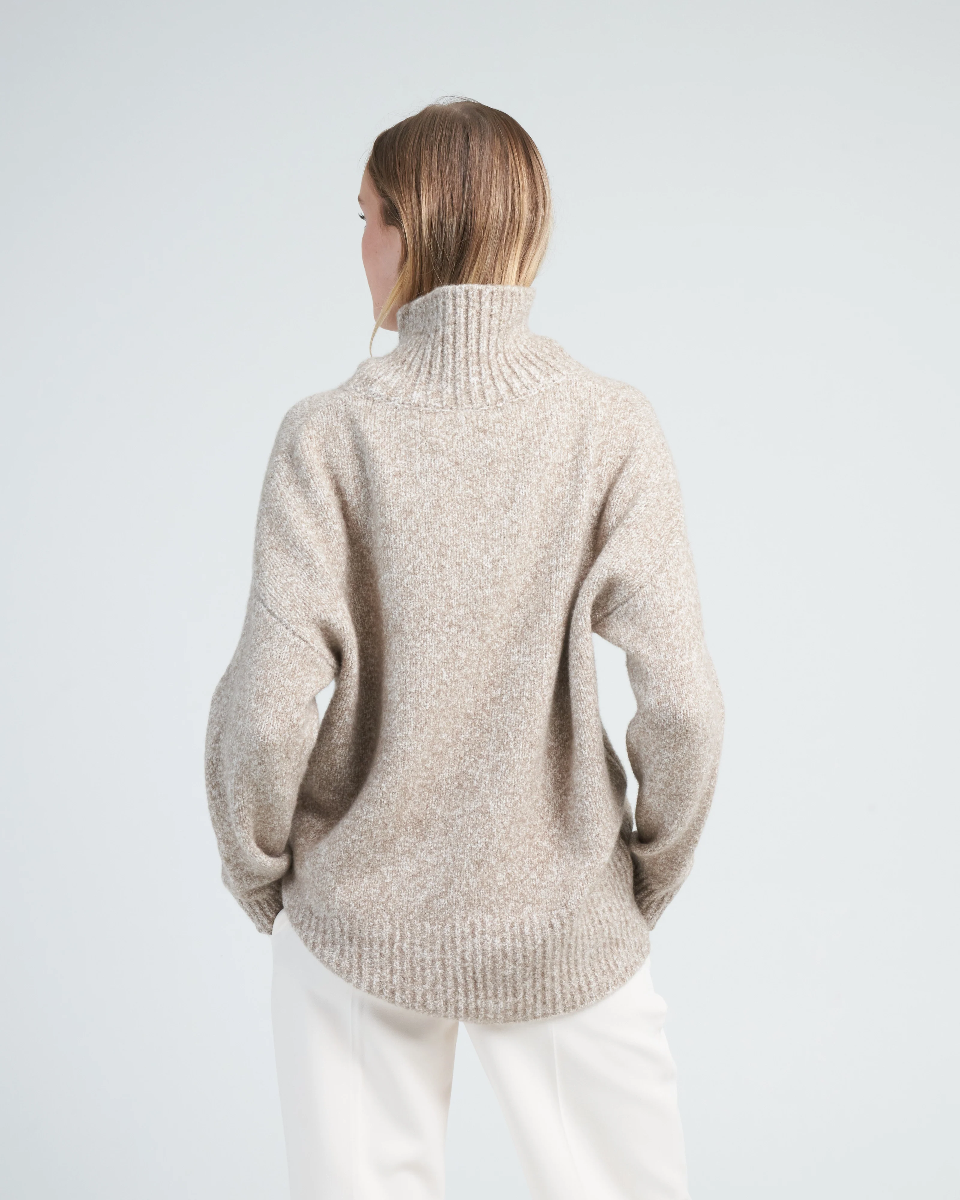 elwinn sweater - speckled light sand bouclè px - Image 5
