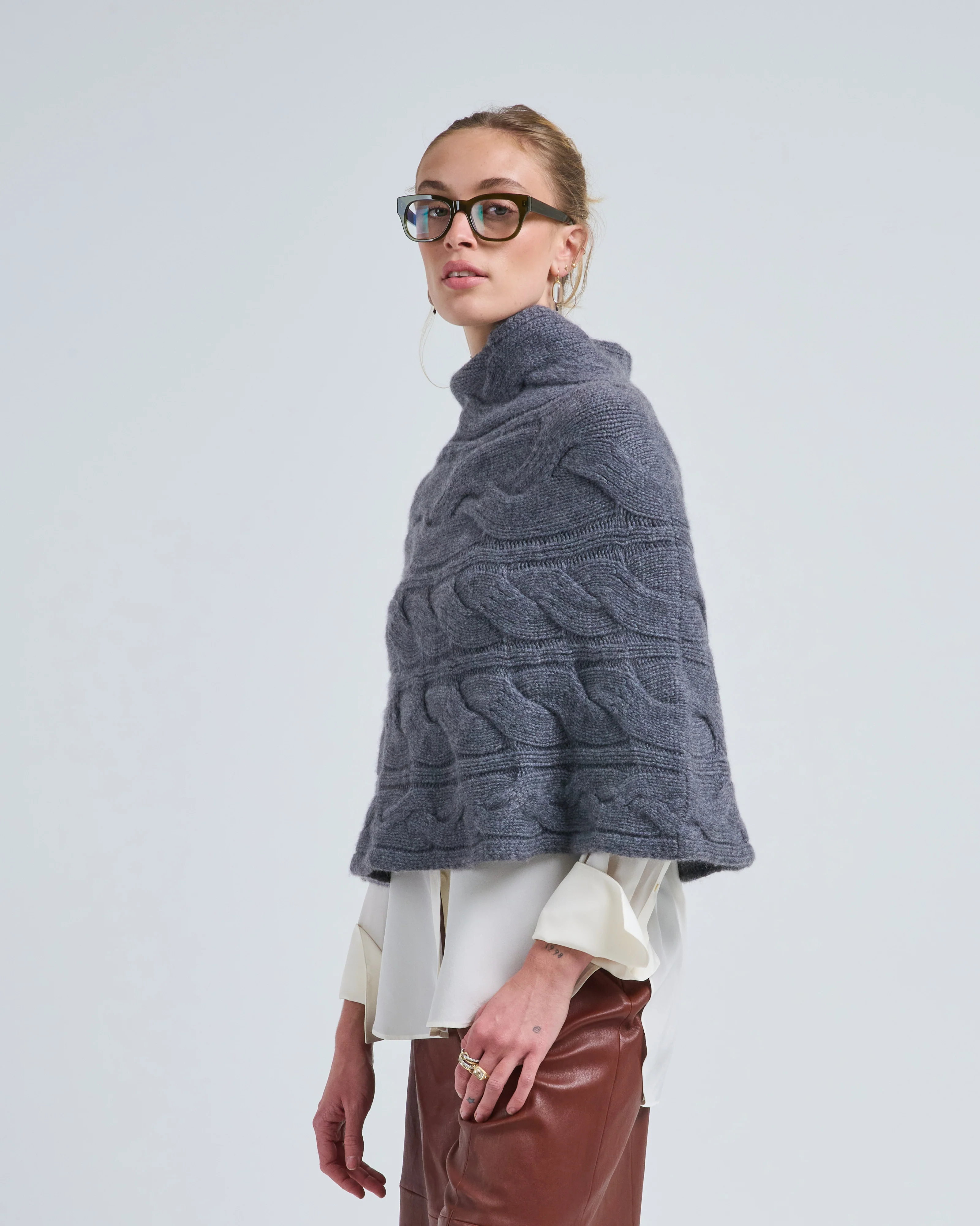 evanna cape - Image 4