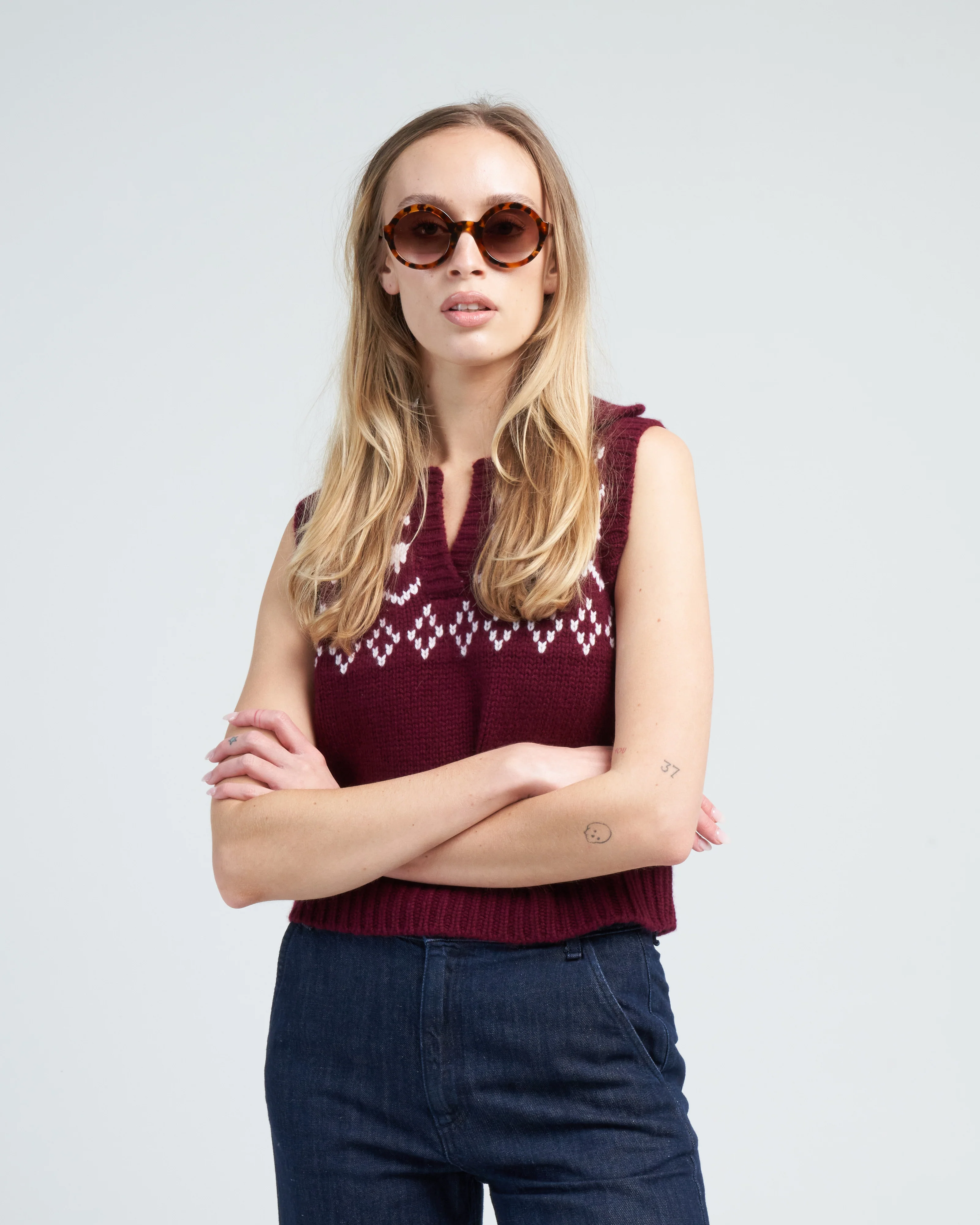 remington vest - cherry/cream jacquard - Image 2