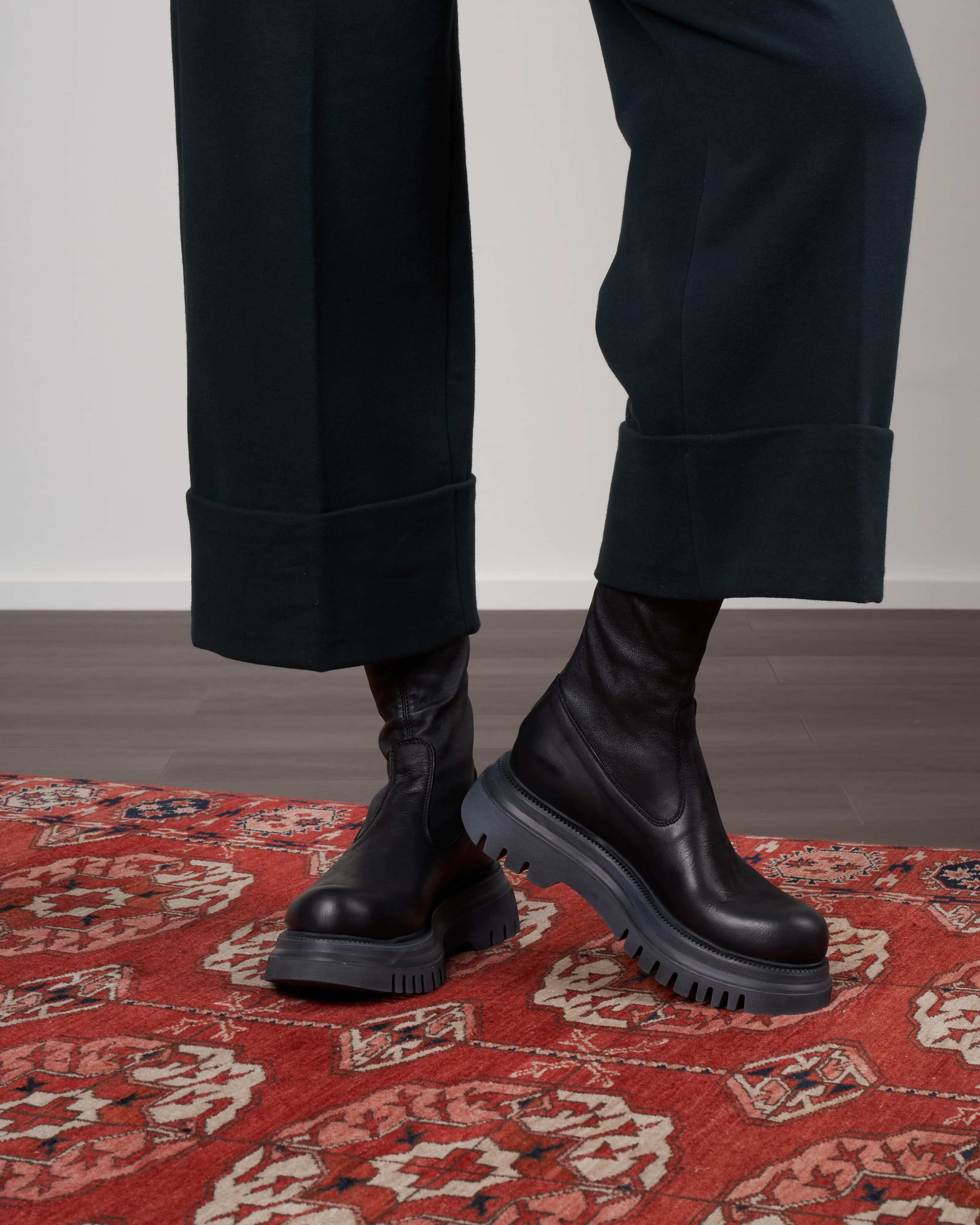 stretch leather  - lug sole short boot - Image 2