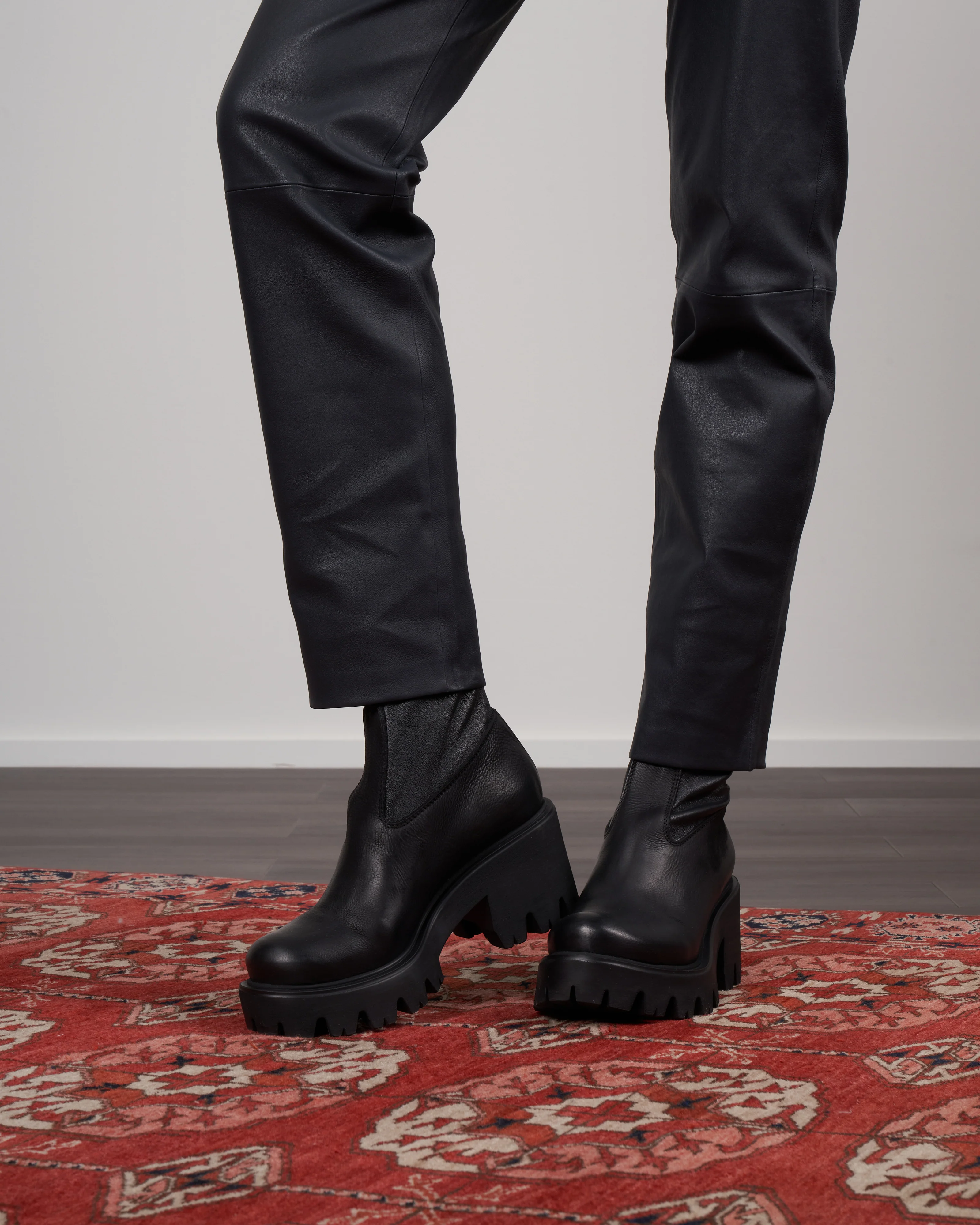 stretch leather - lug sole short boot - Image 2