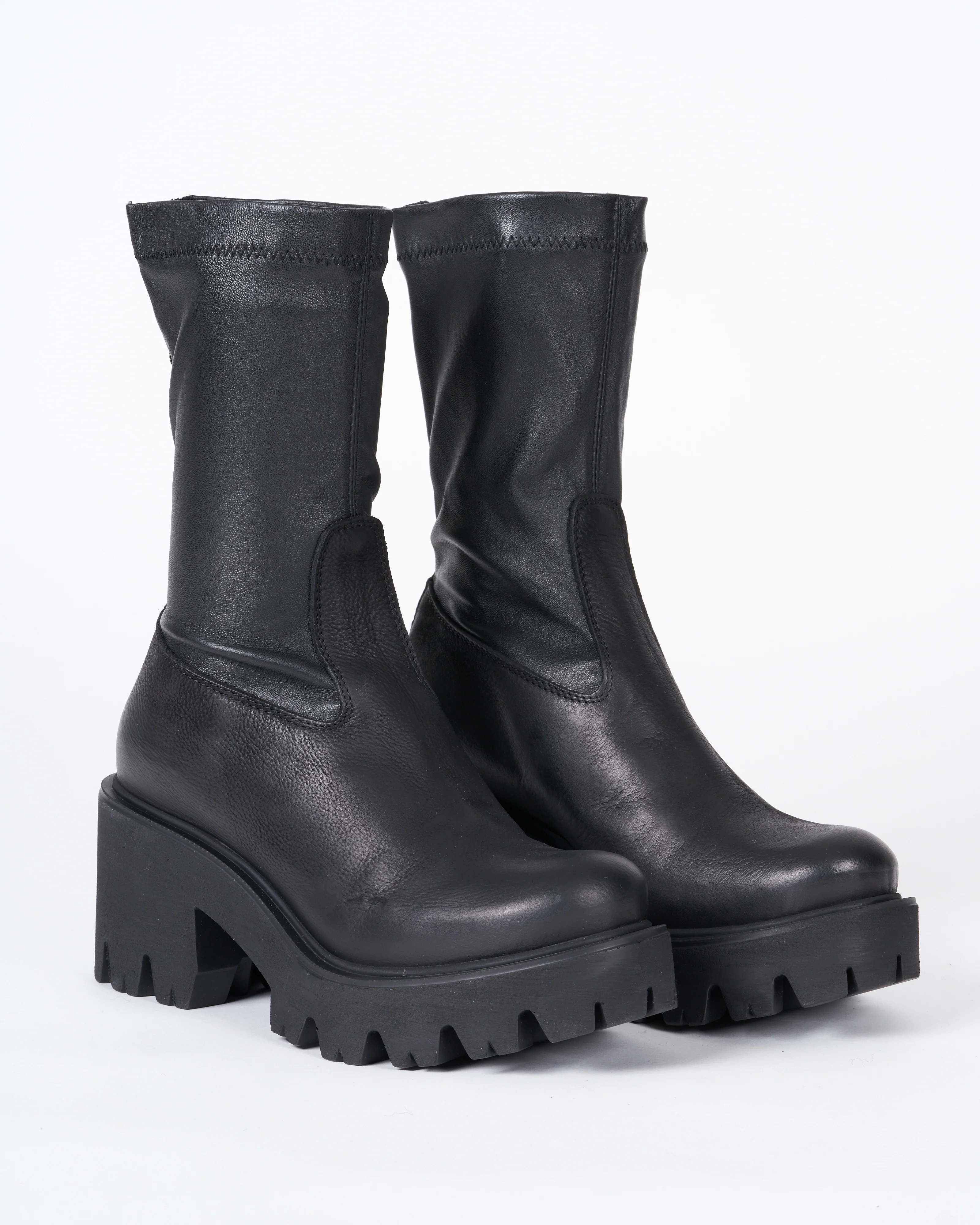 stretch leather - lug sole short boot - Image 3