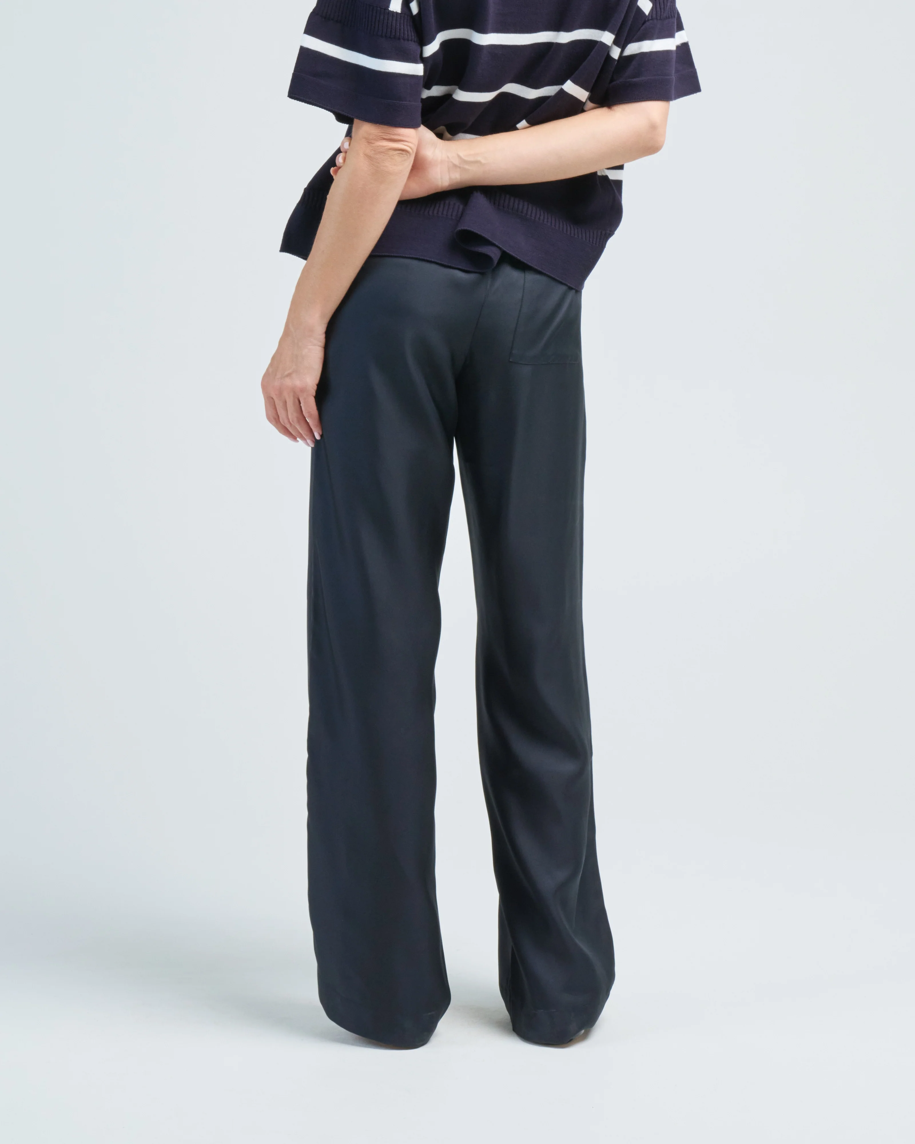alera pants - Image 4