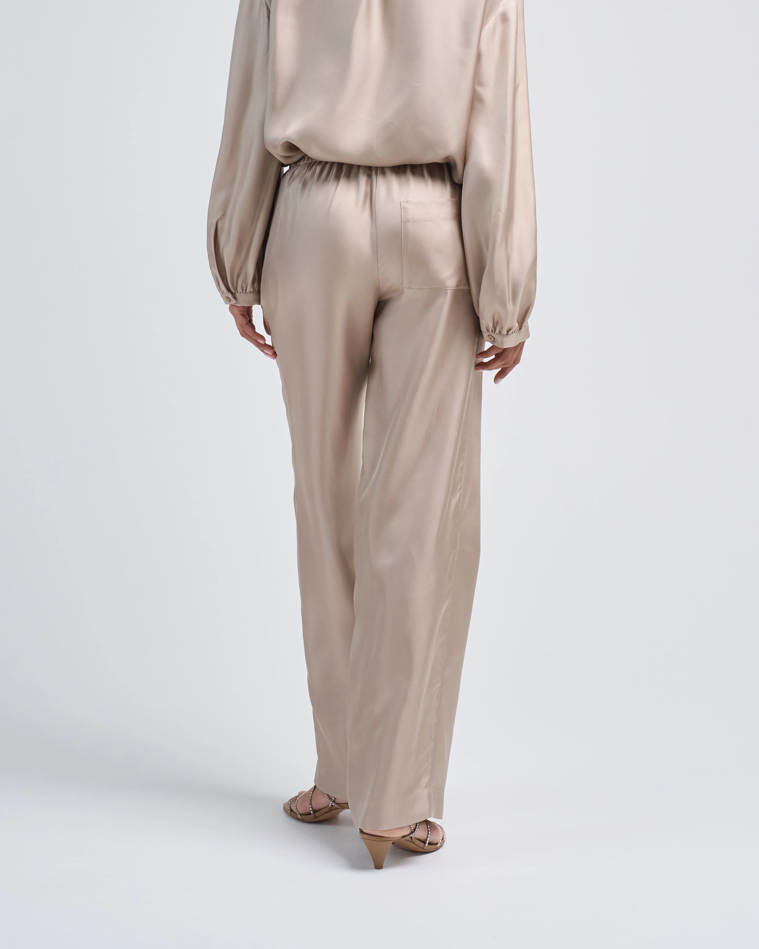 alera pants - Image 4