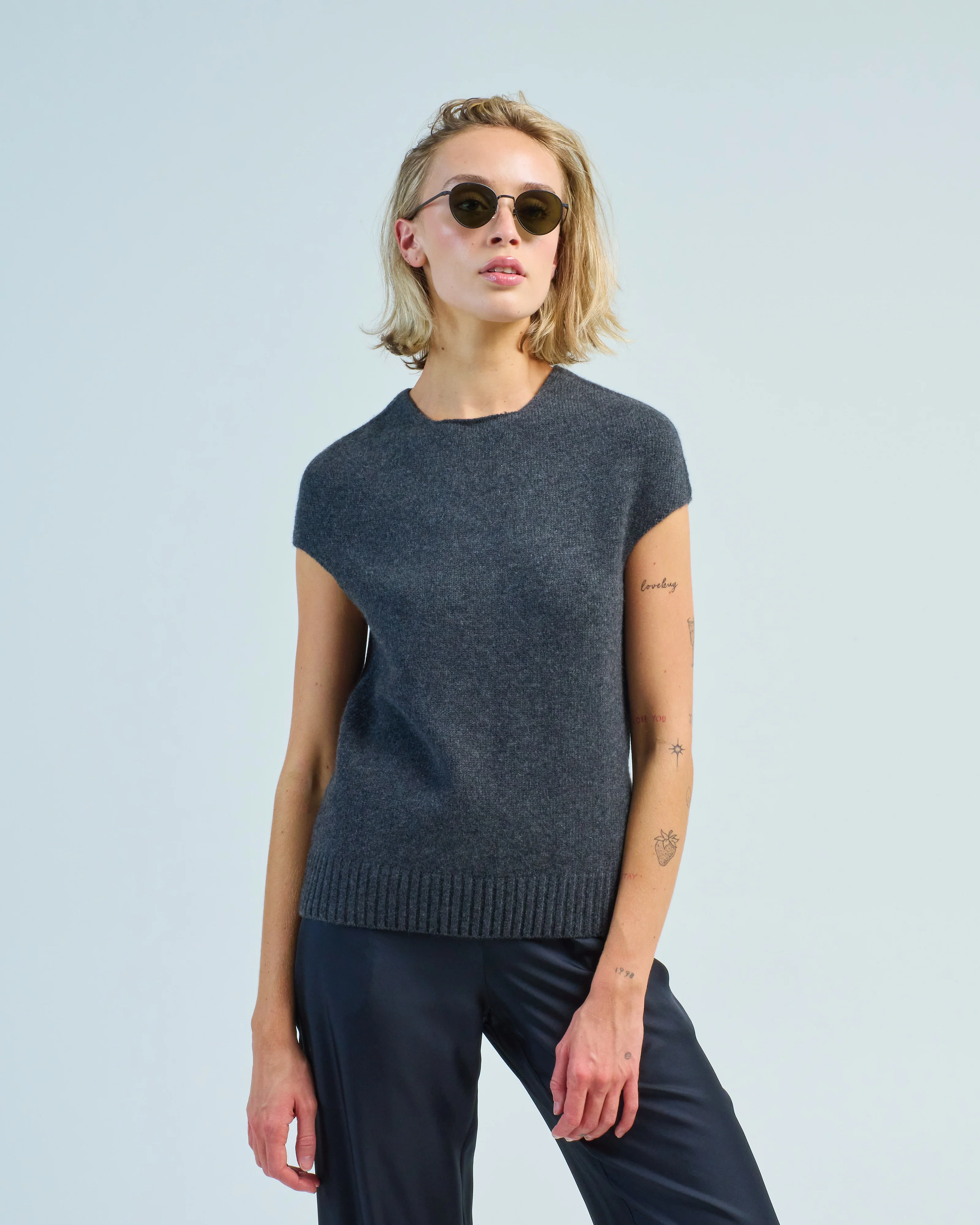 sleeveless sweater - Image 4