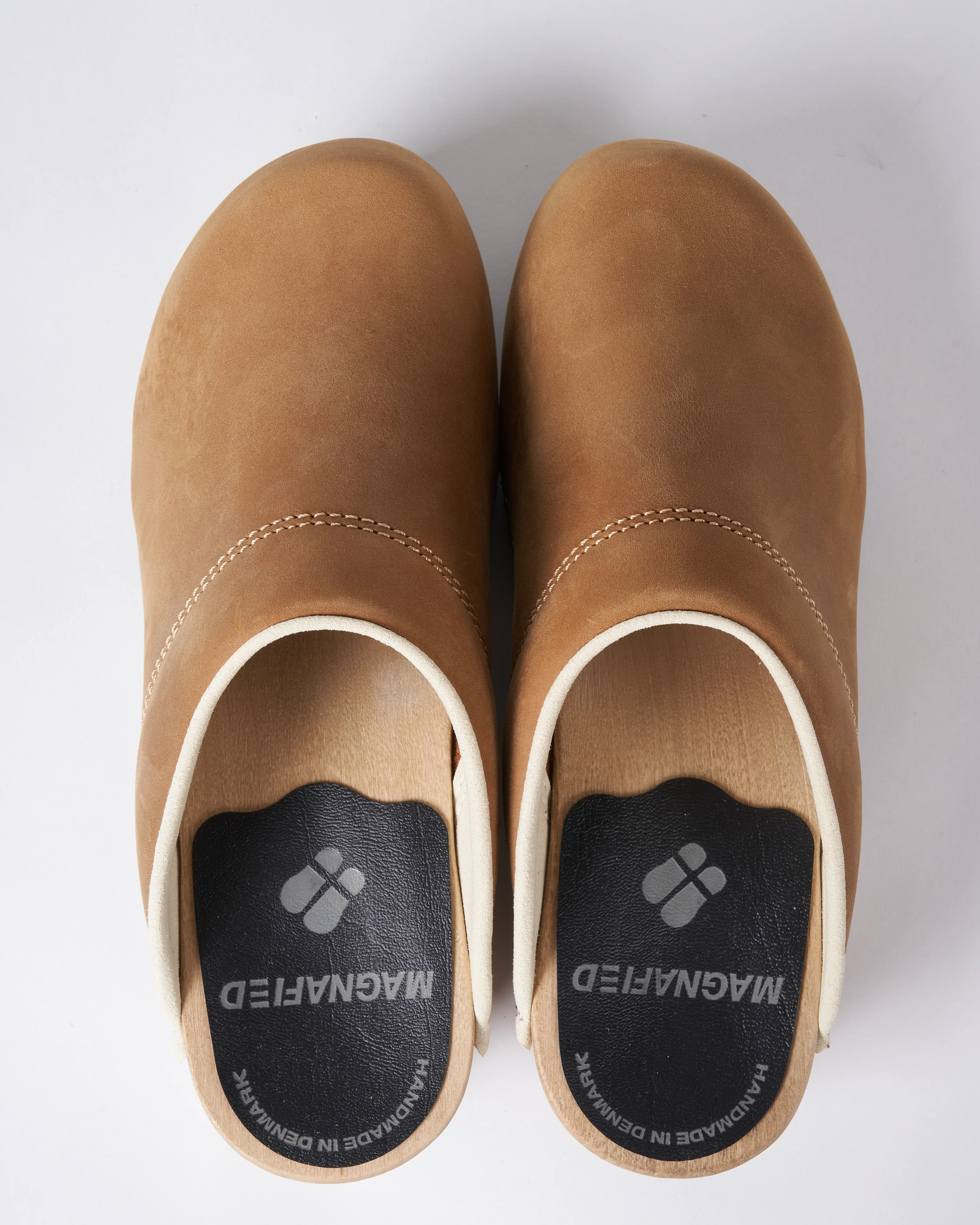 embla clog - sand nubuck - Image 3
