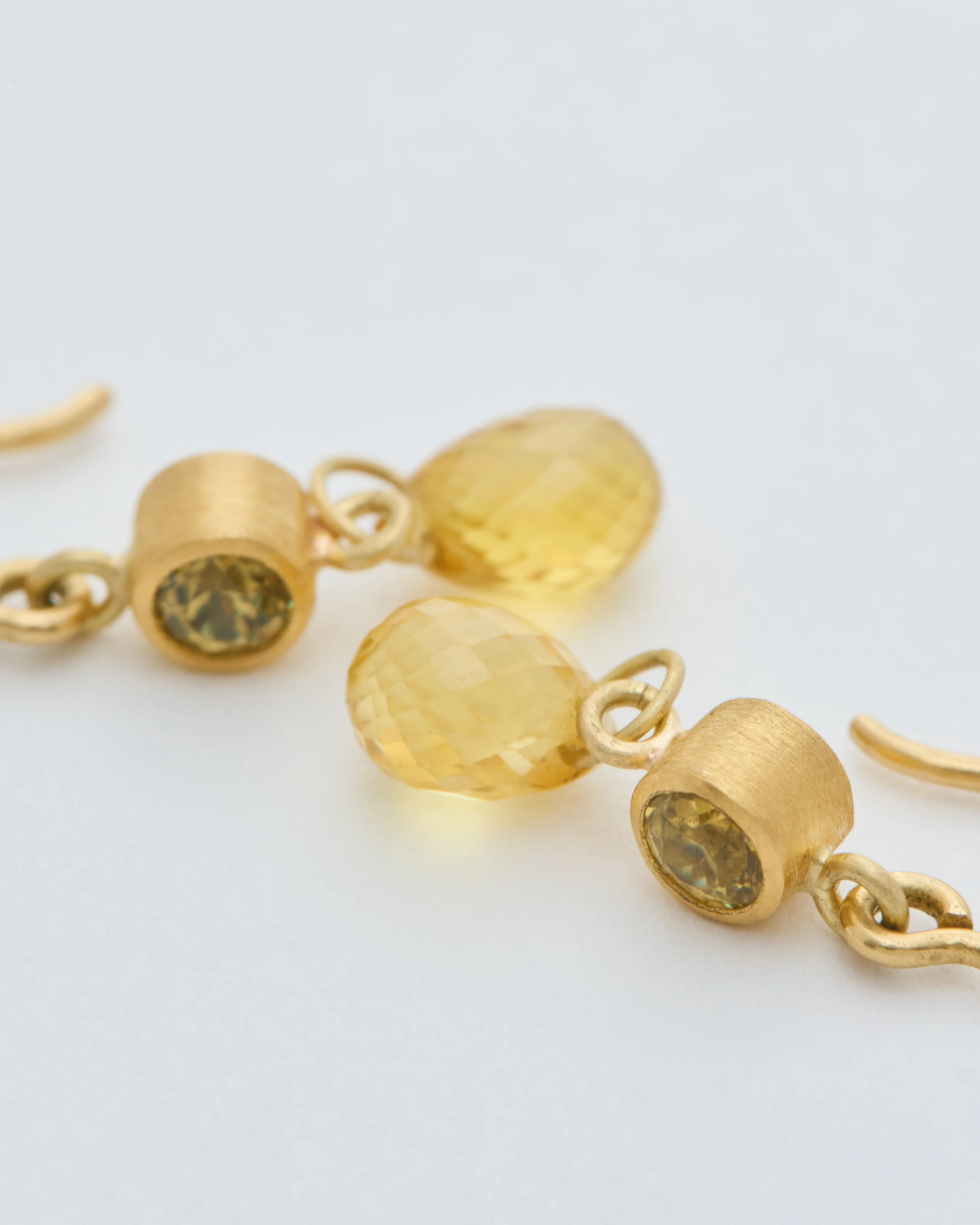 apple and eve earrings - Image 7