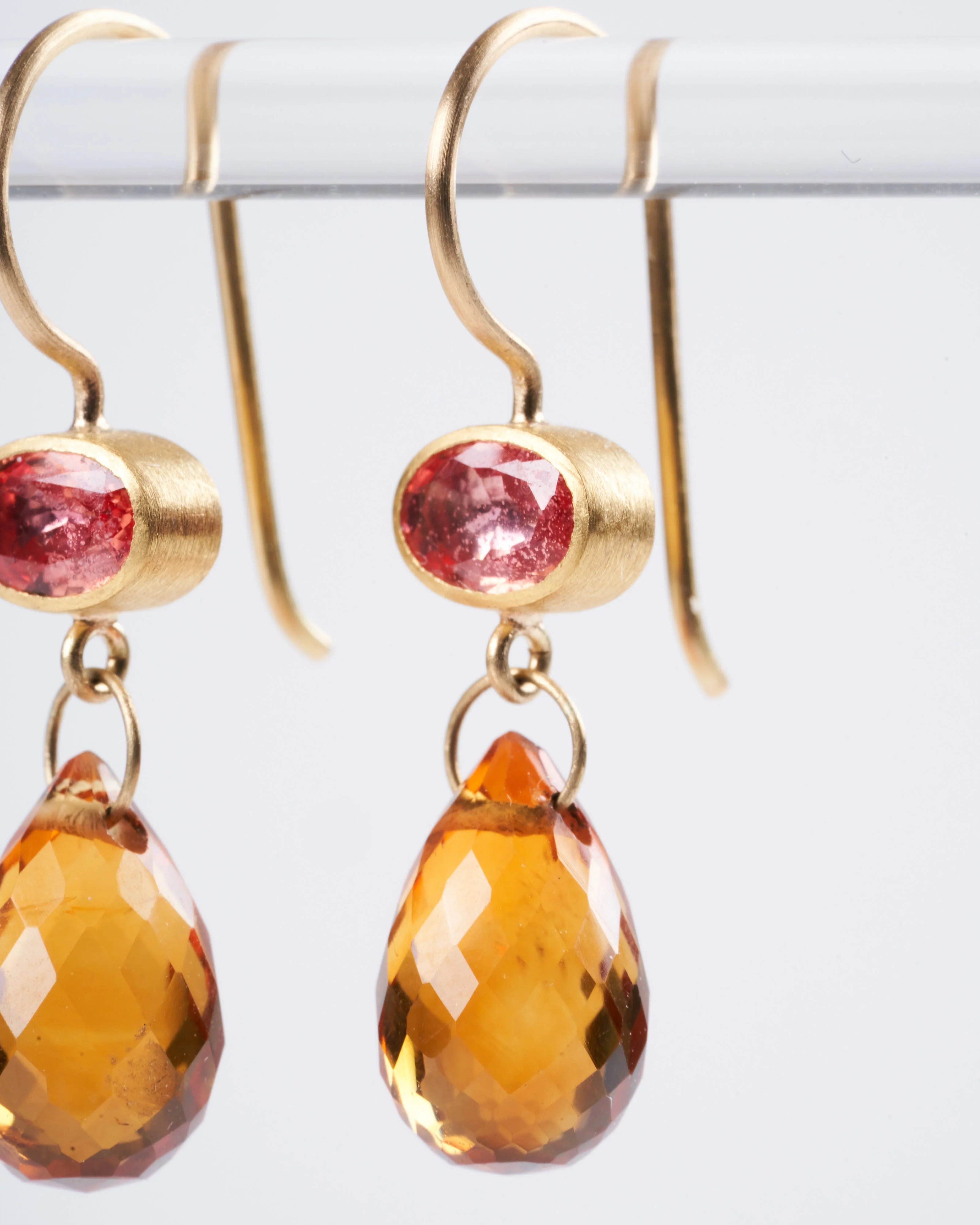 pink sapphire and citrine briolette earrings - orange and gold - Image 3