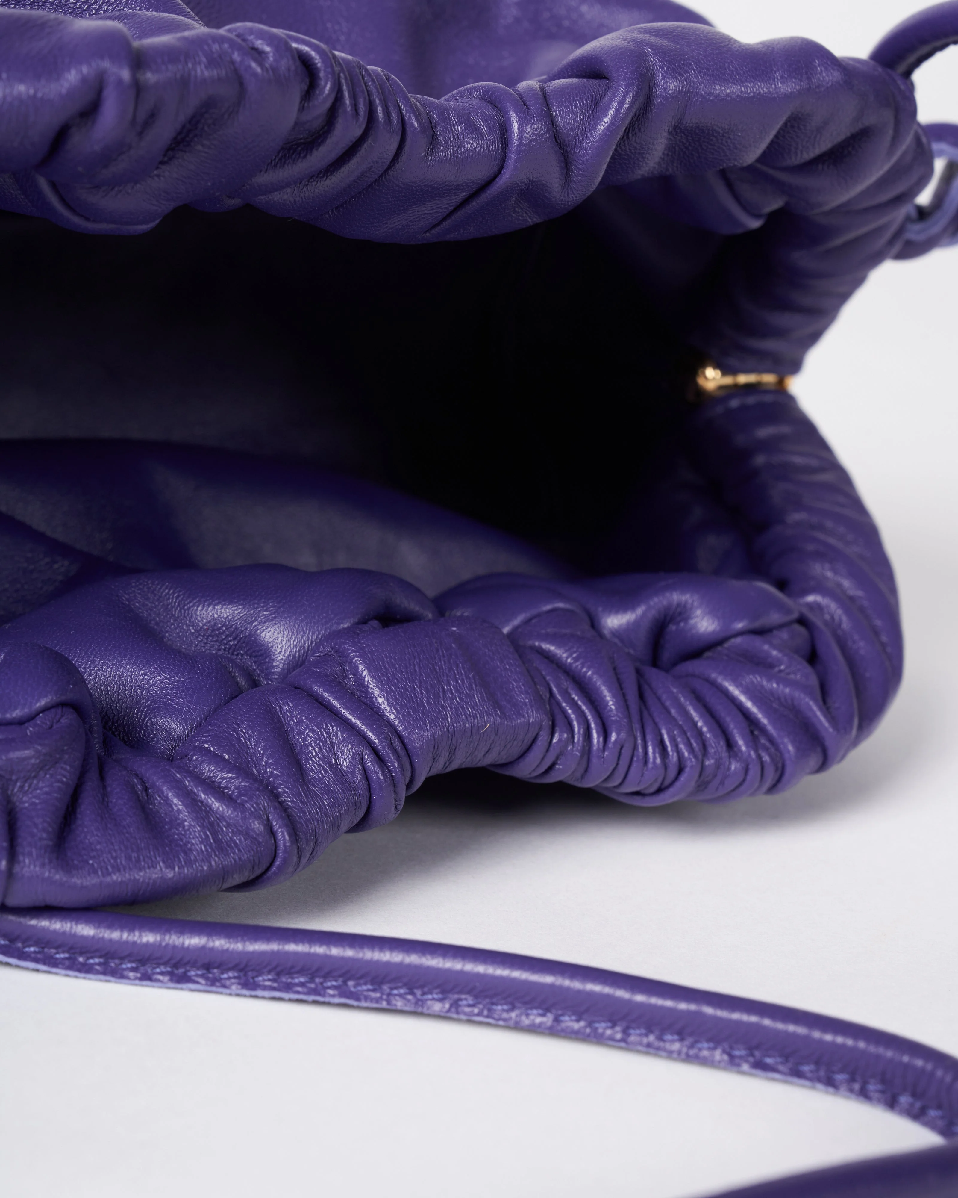 mini cloud clutch - viola - Image 5