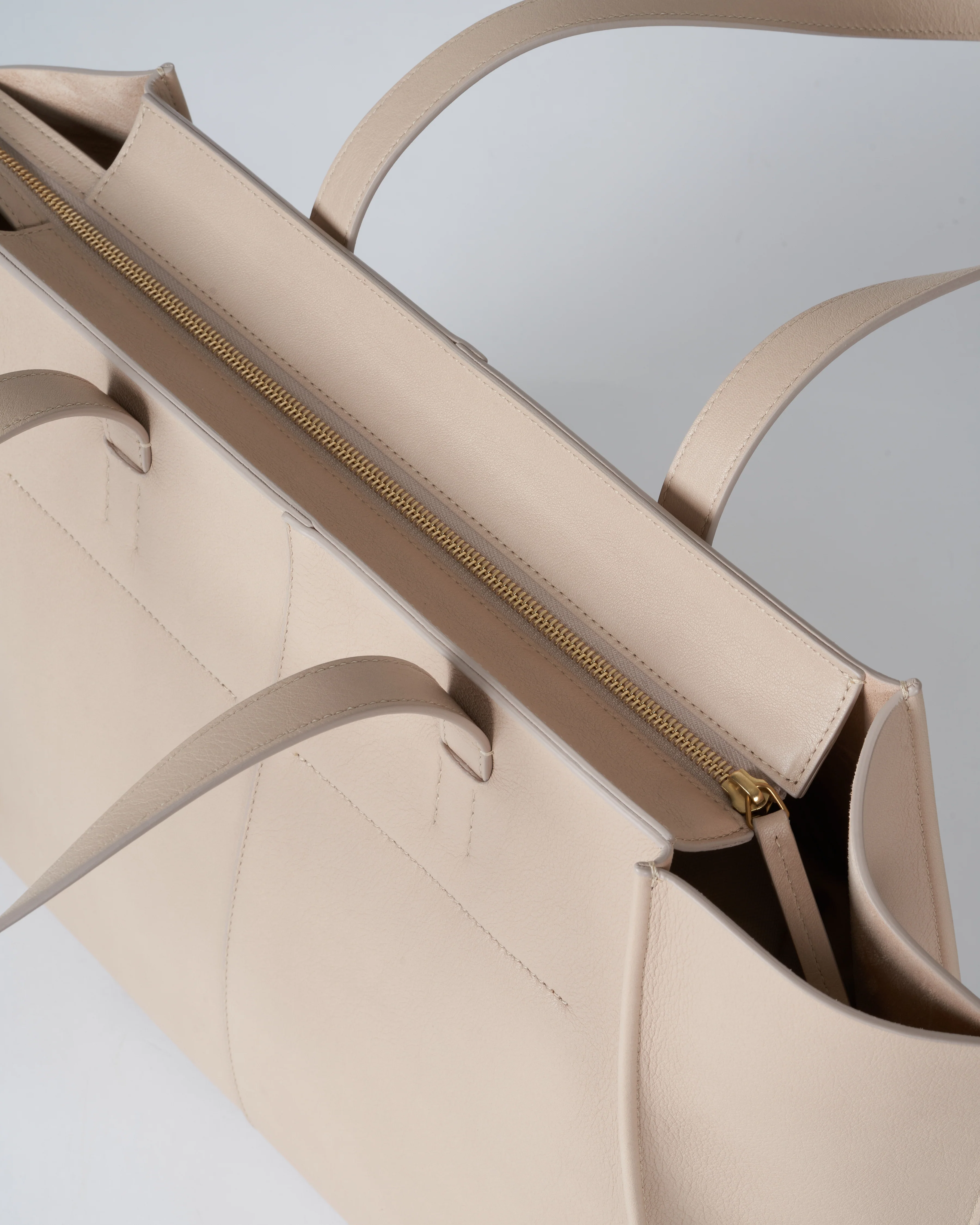 zip multitude tote - aglio aglio - Image 5
