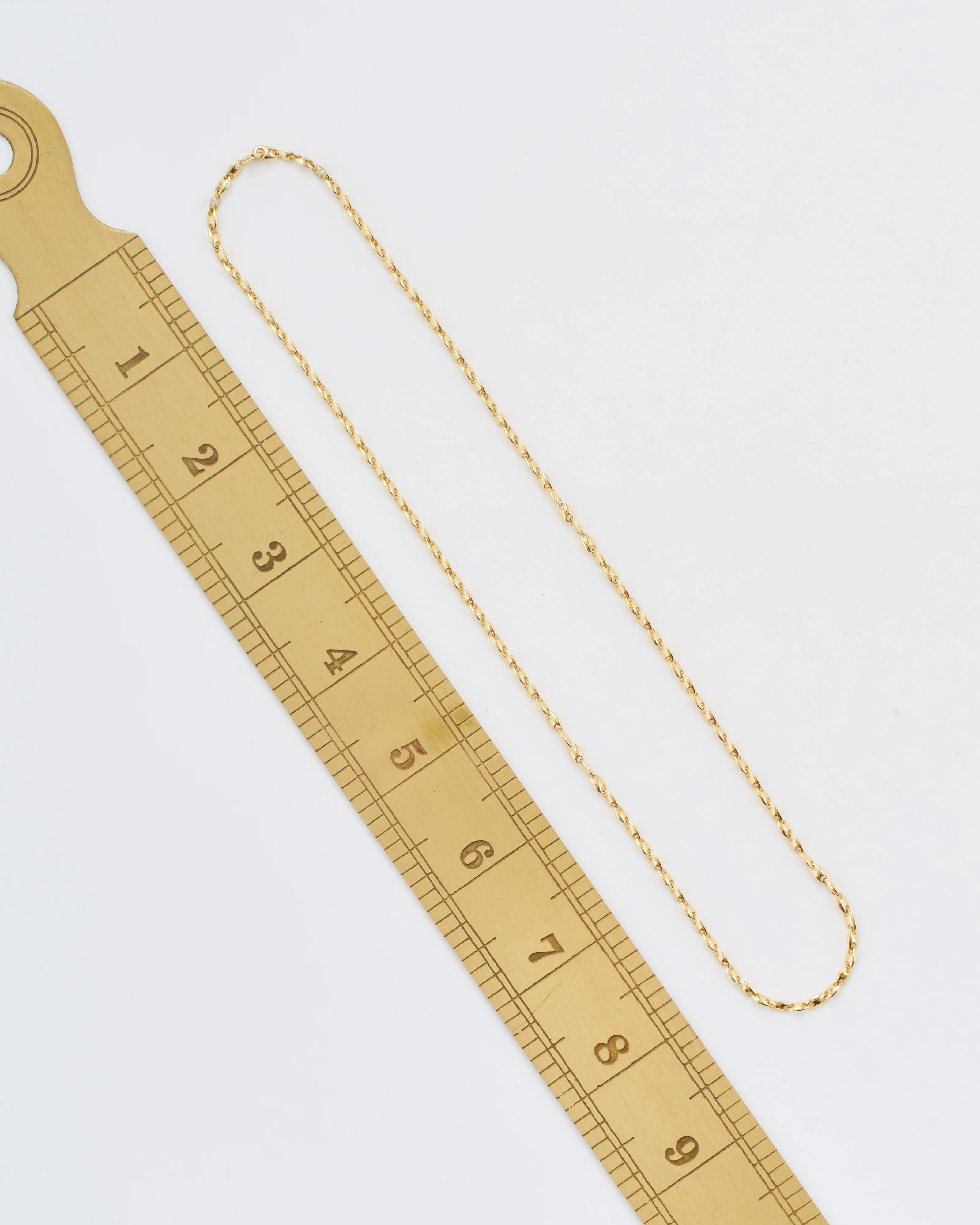 neo 3mm necklace in yellow gold and white diamonds detail - Image 6