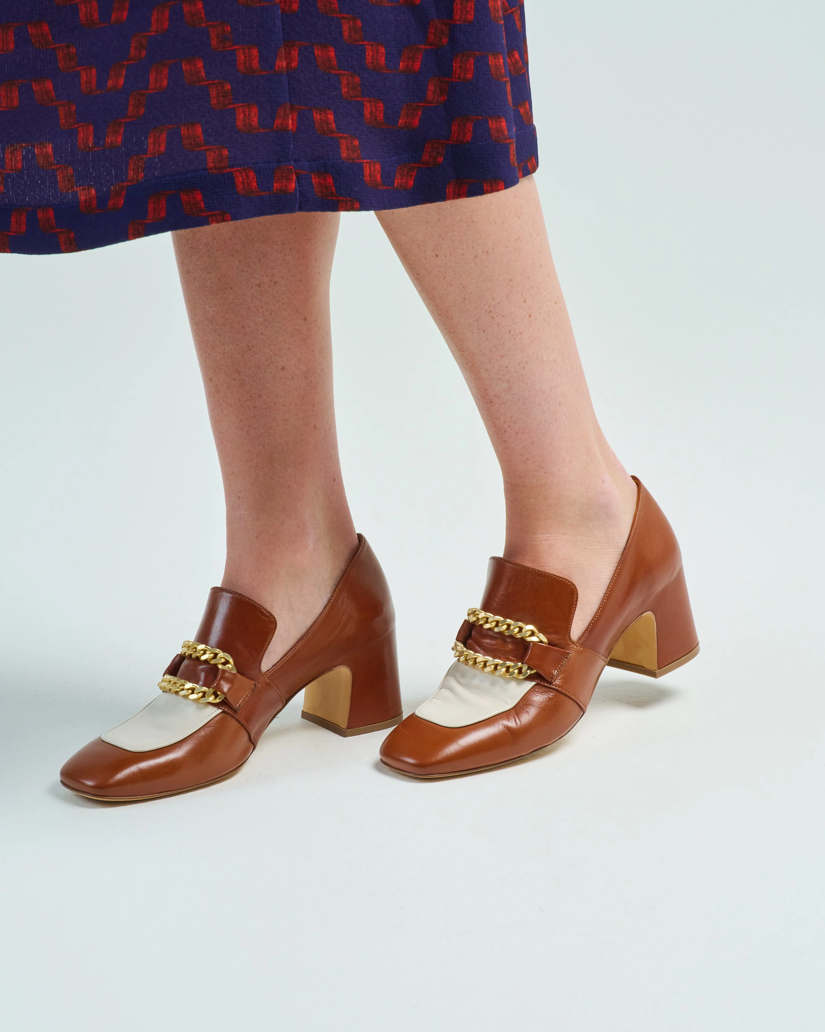 heel chain loafer - Image 2