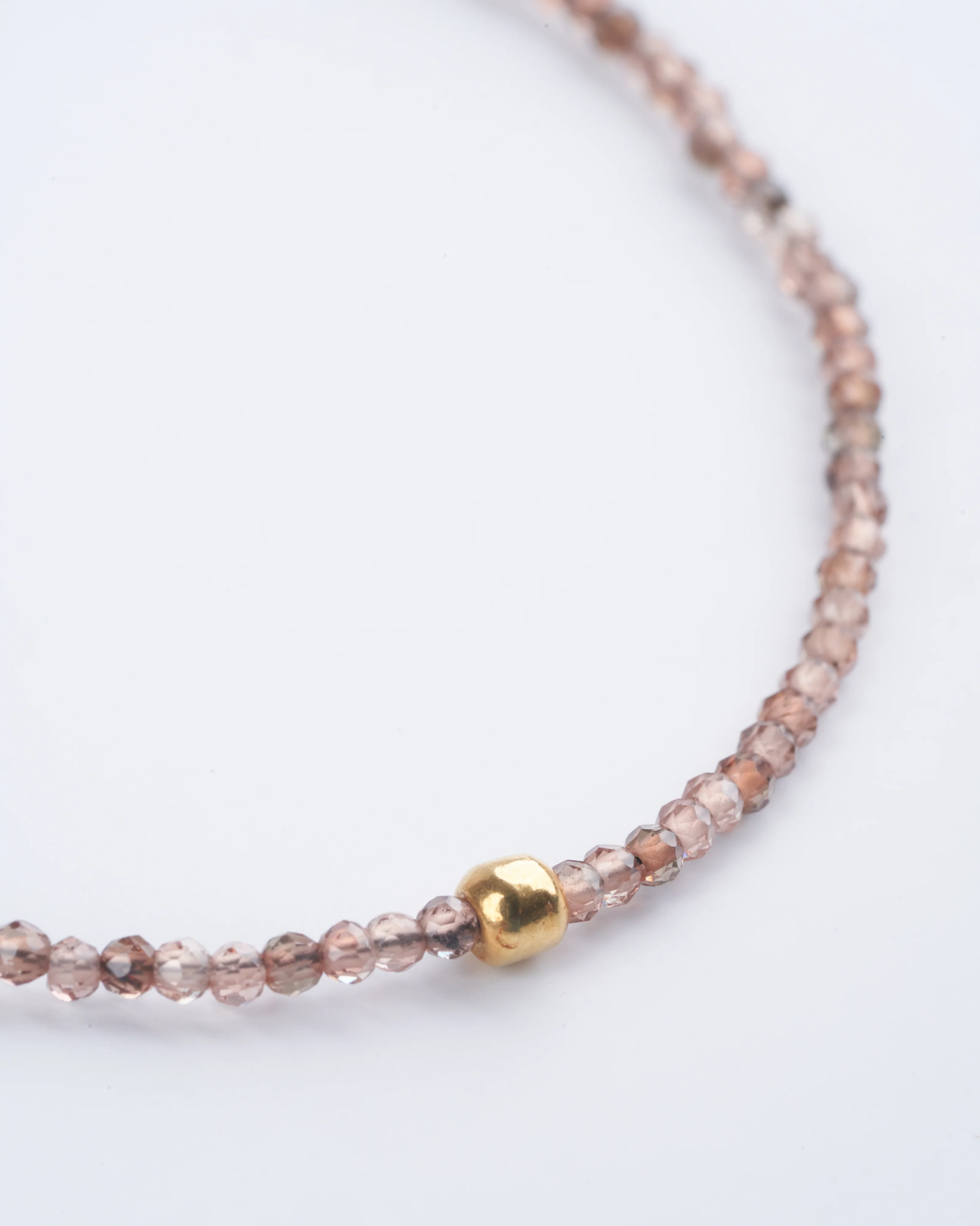 andalisite and gold bead bracelet- 18k yellow gold - Image 2