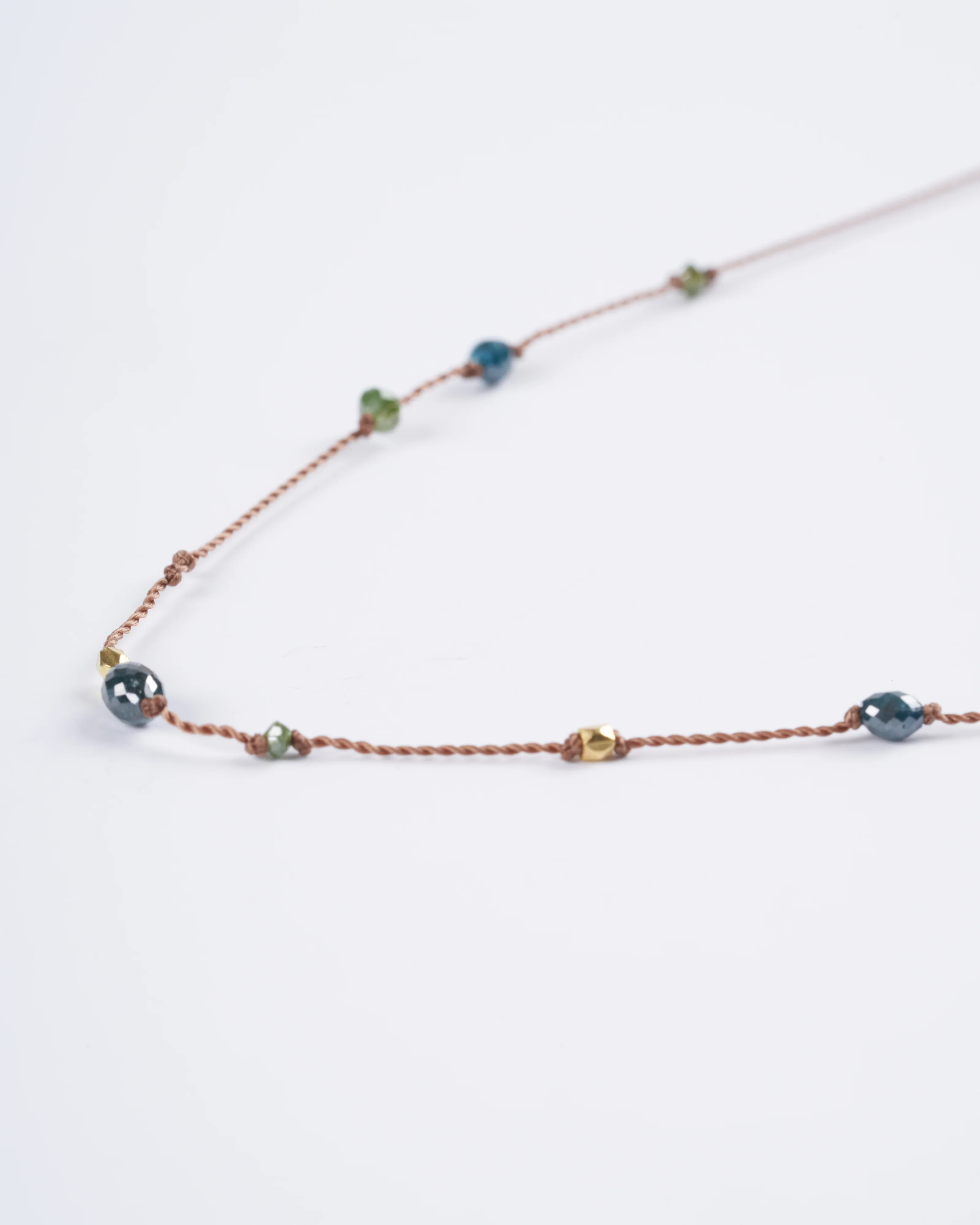 blue diamonds + 18k yellow gold necklace - Image 2