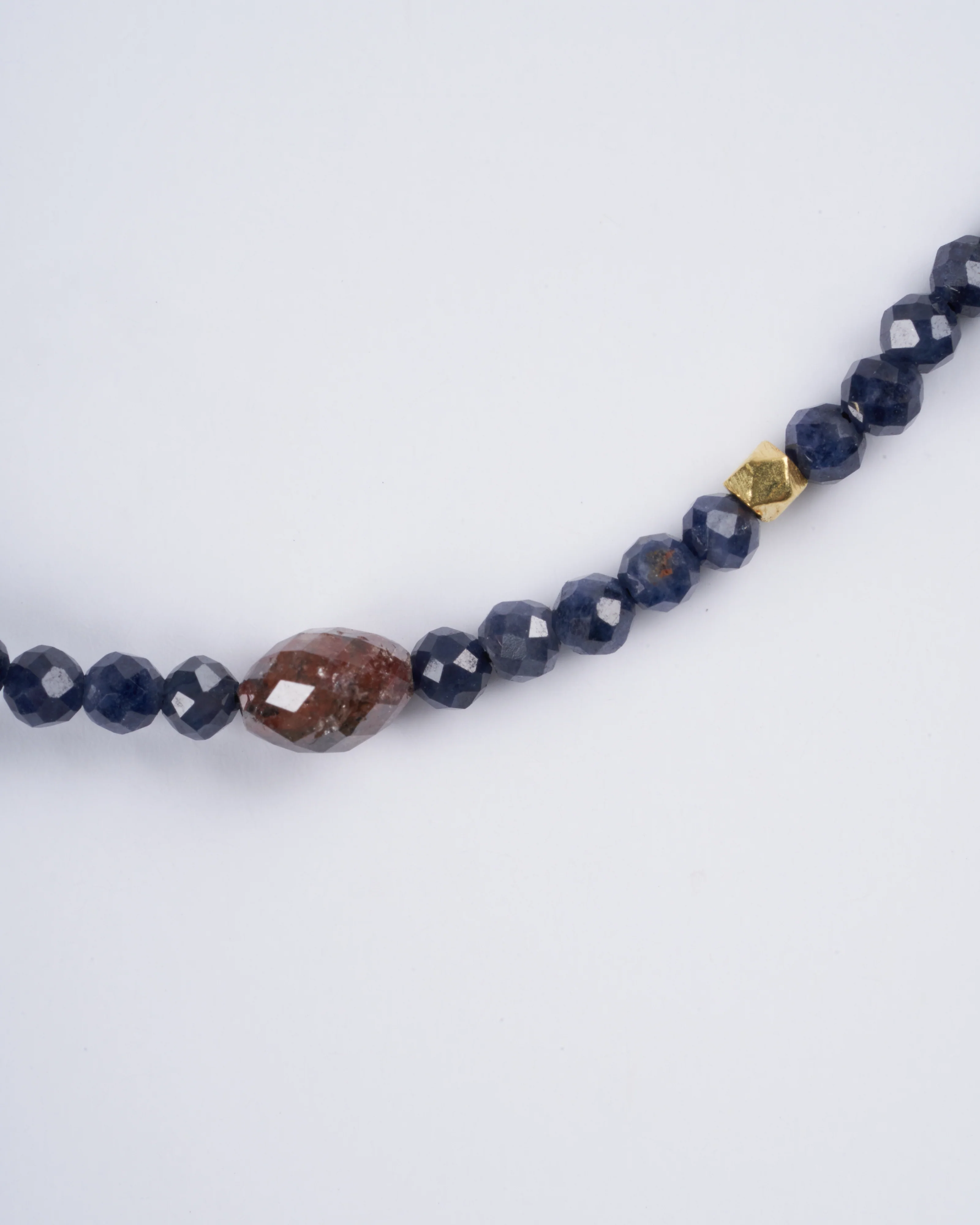 blue sapphire, rustic diamond, 18k gold beaded bracelet - Image 3