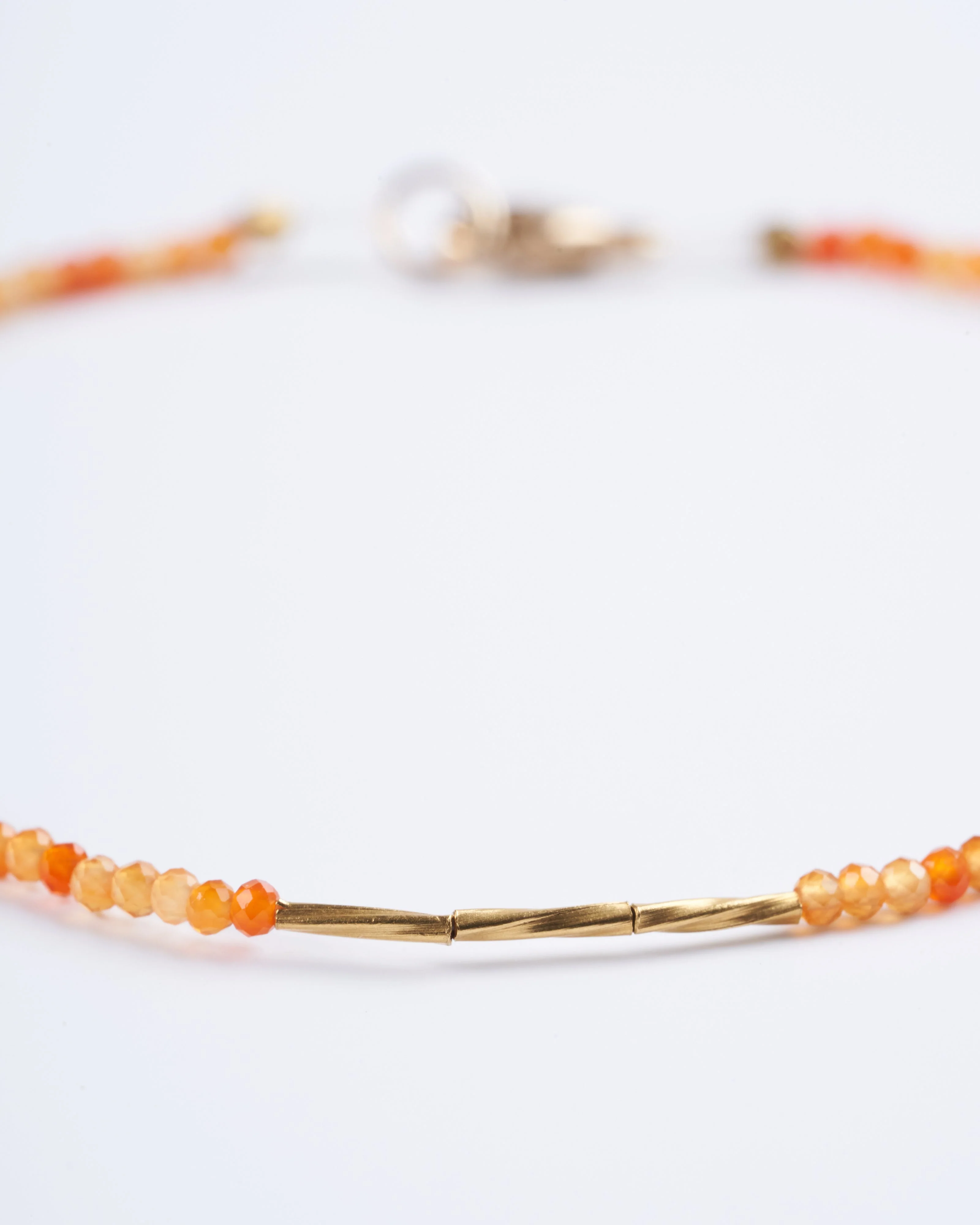 carnelian 3 twist beads gold clasp - orange - Image 2