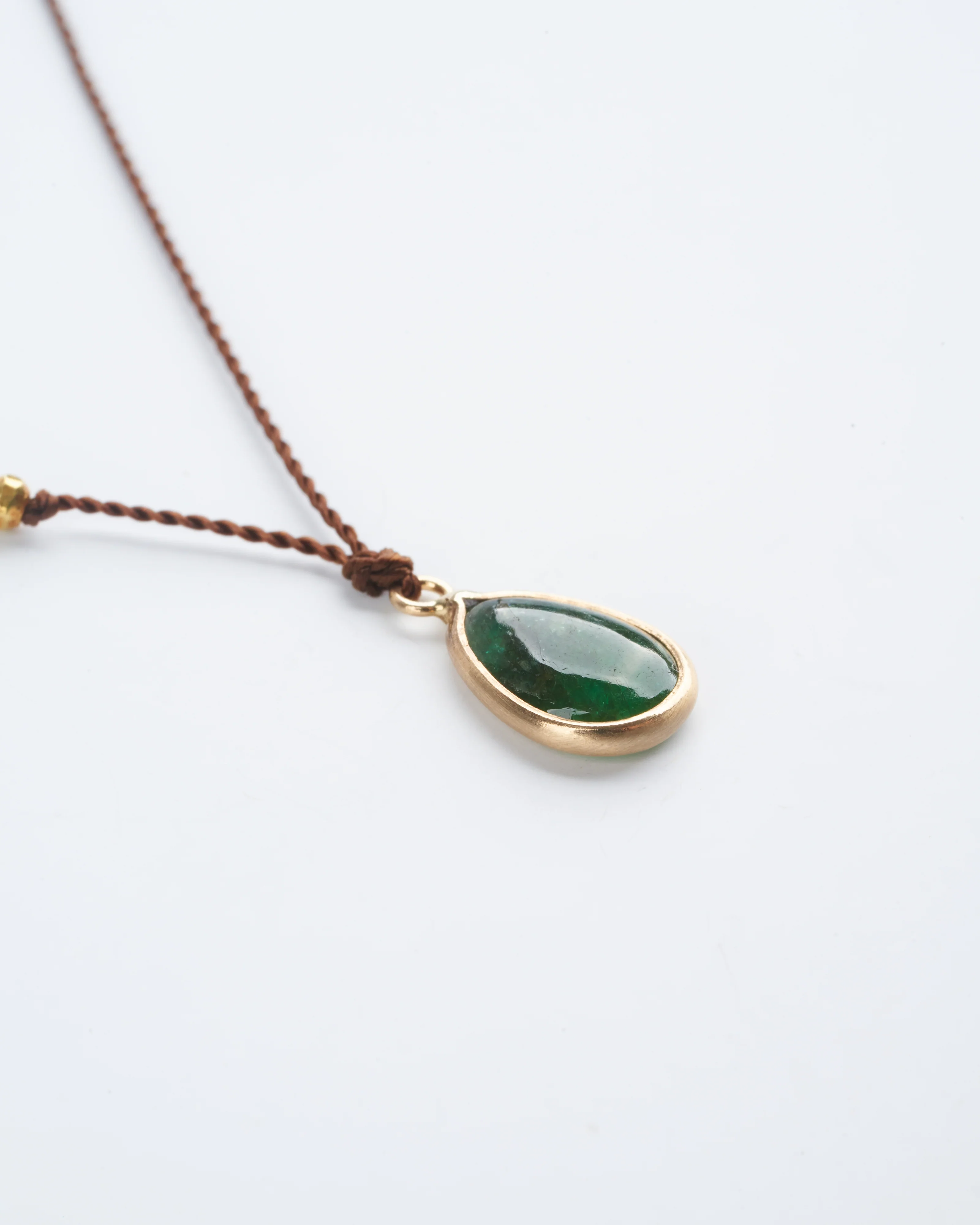 emerald necklace with 14k gold bead - green - Image 2