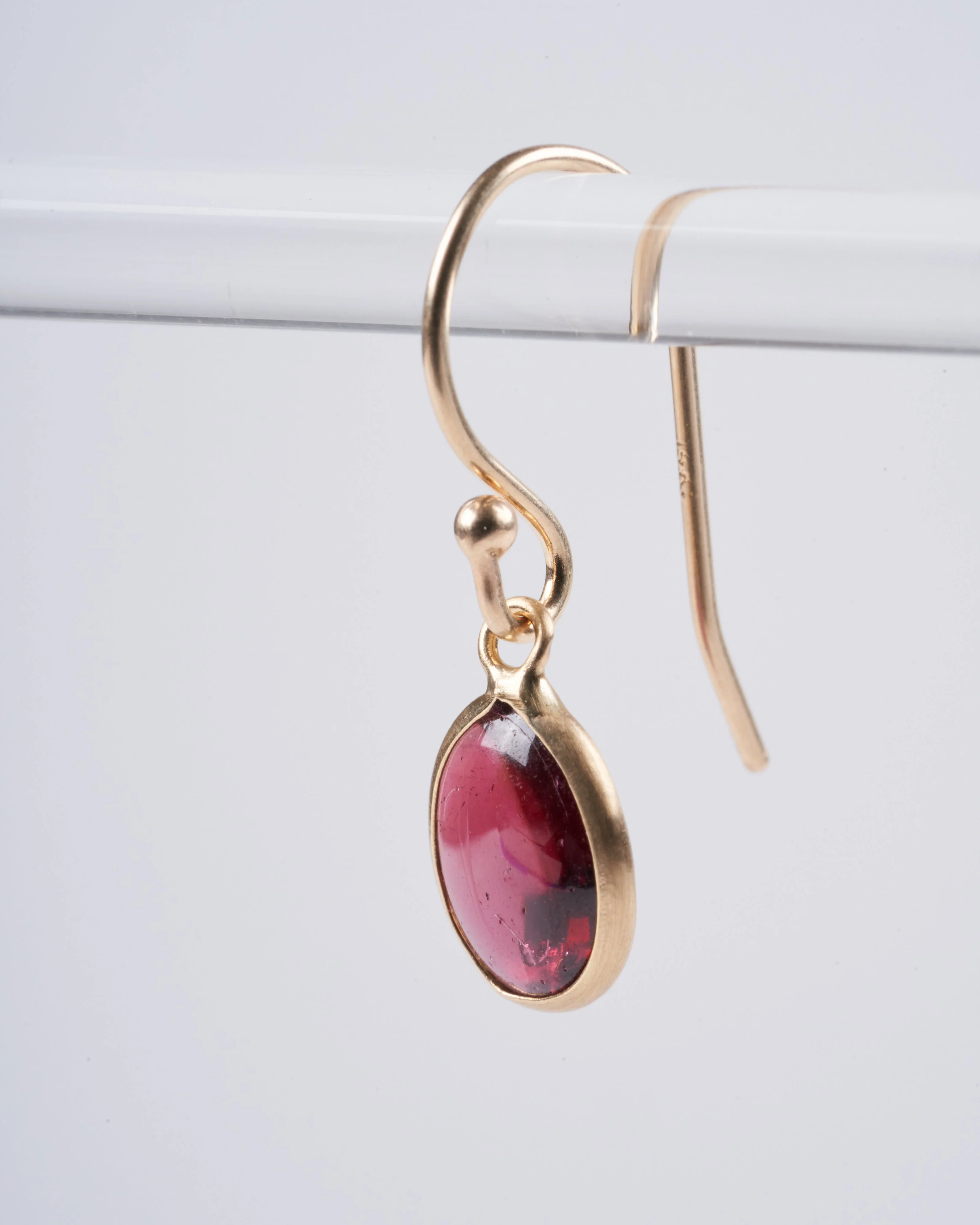 cabochon garnet drop earrings - Image 4