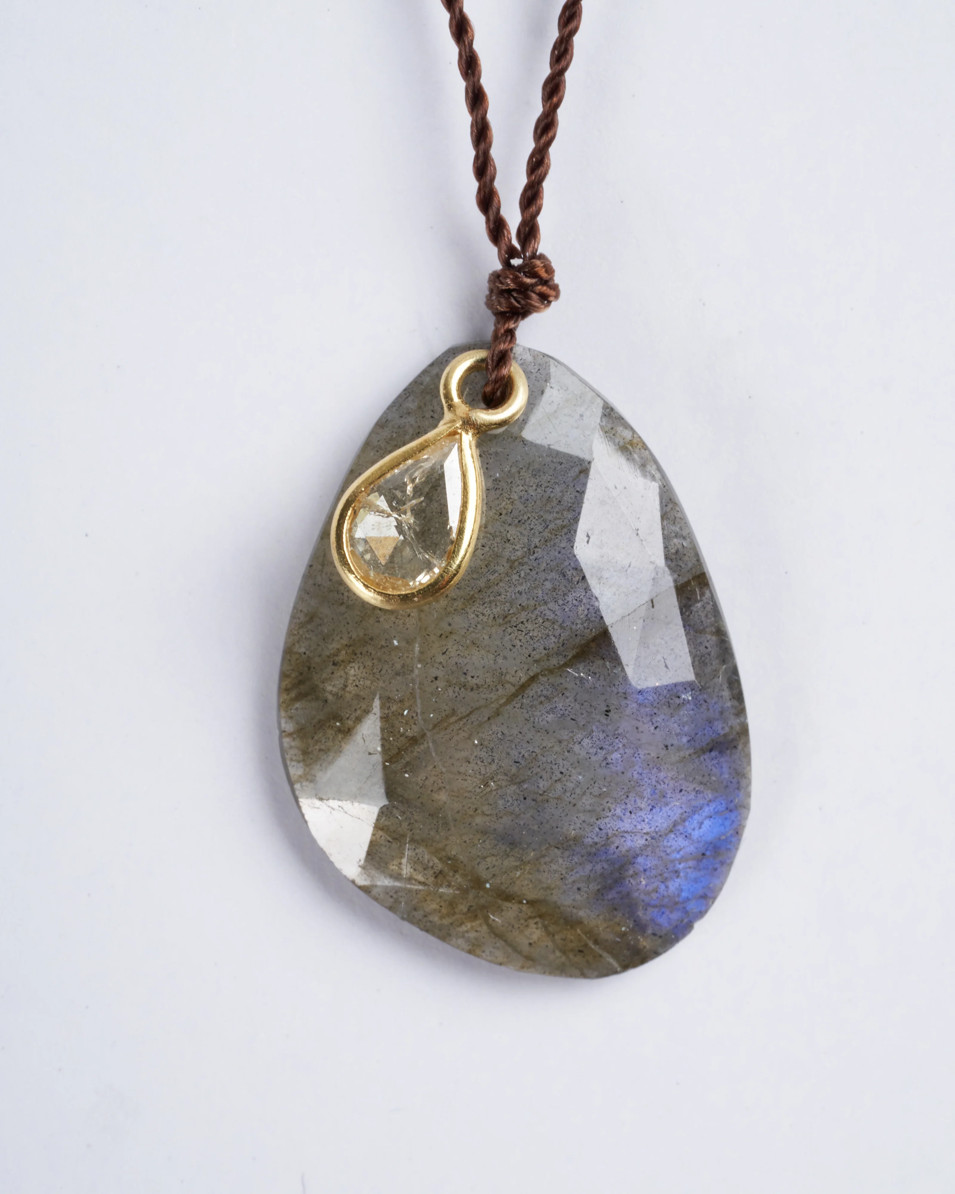 labradorite and rosecut diamond 18k yg - green - Image 3