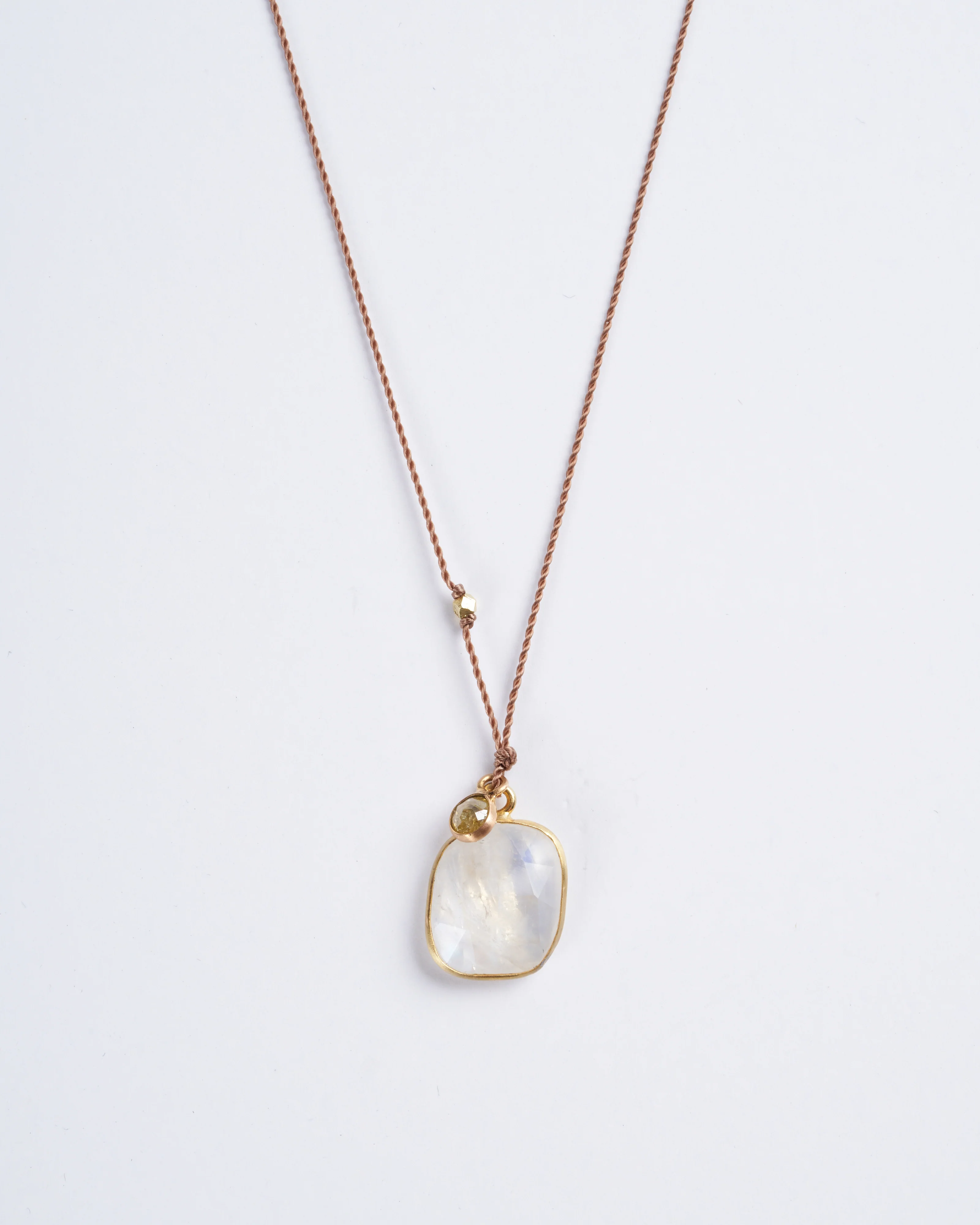 moonstone and diamond necklace 18kyg - white