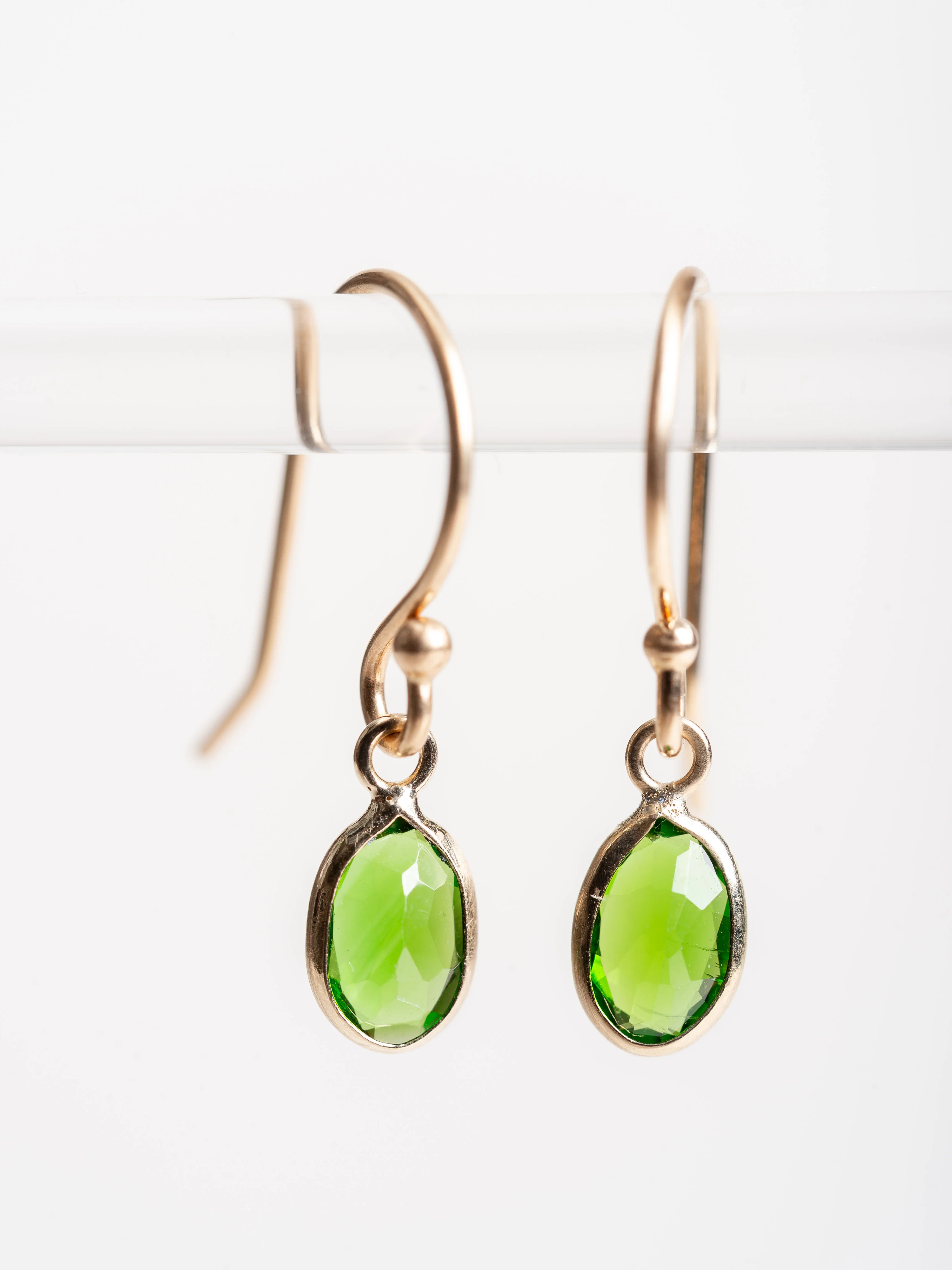 peridot teardrop earring - Image 2