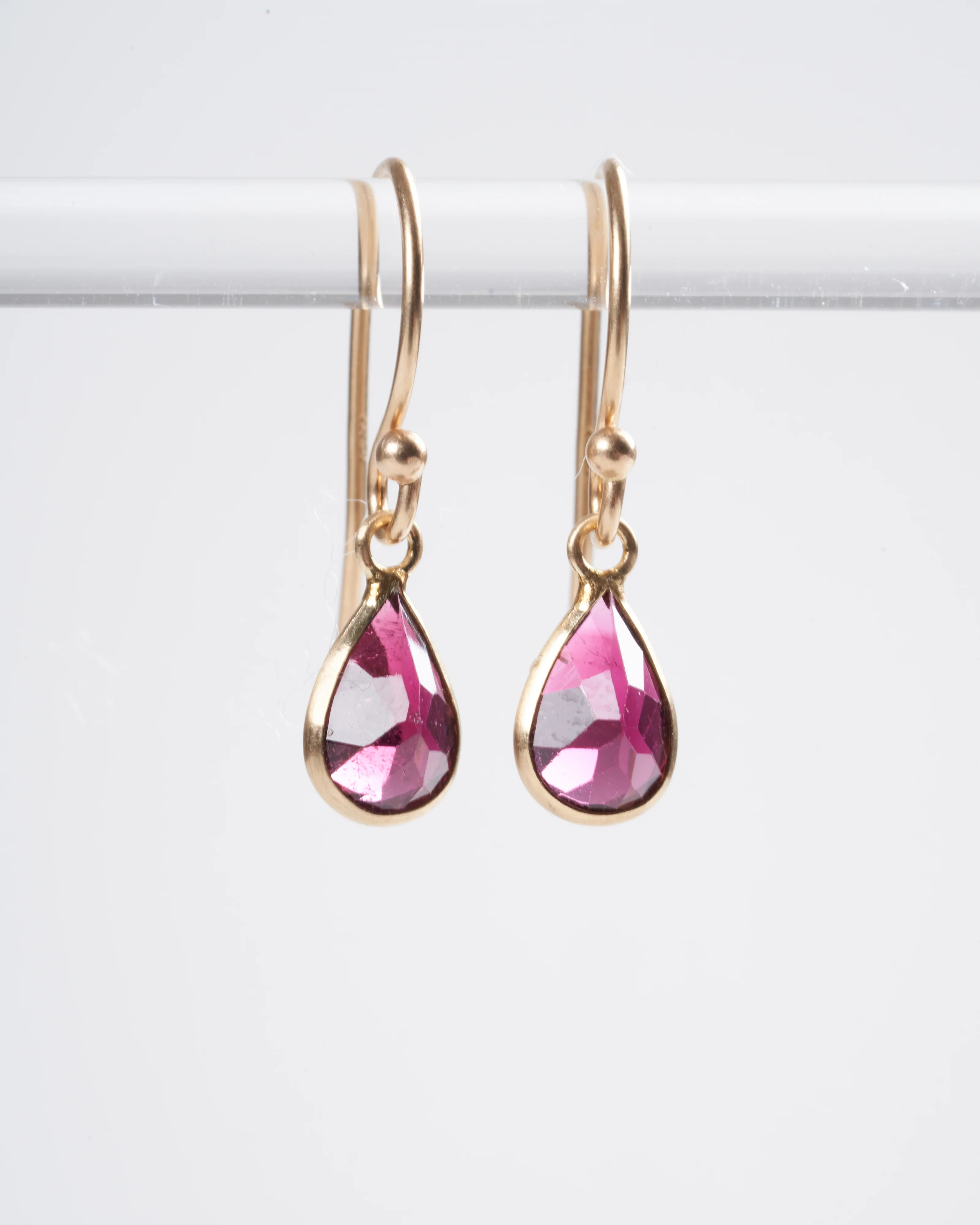 pink tourmaline earrings - pink - Image 2