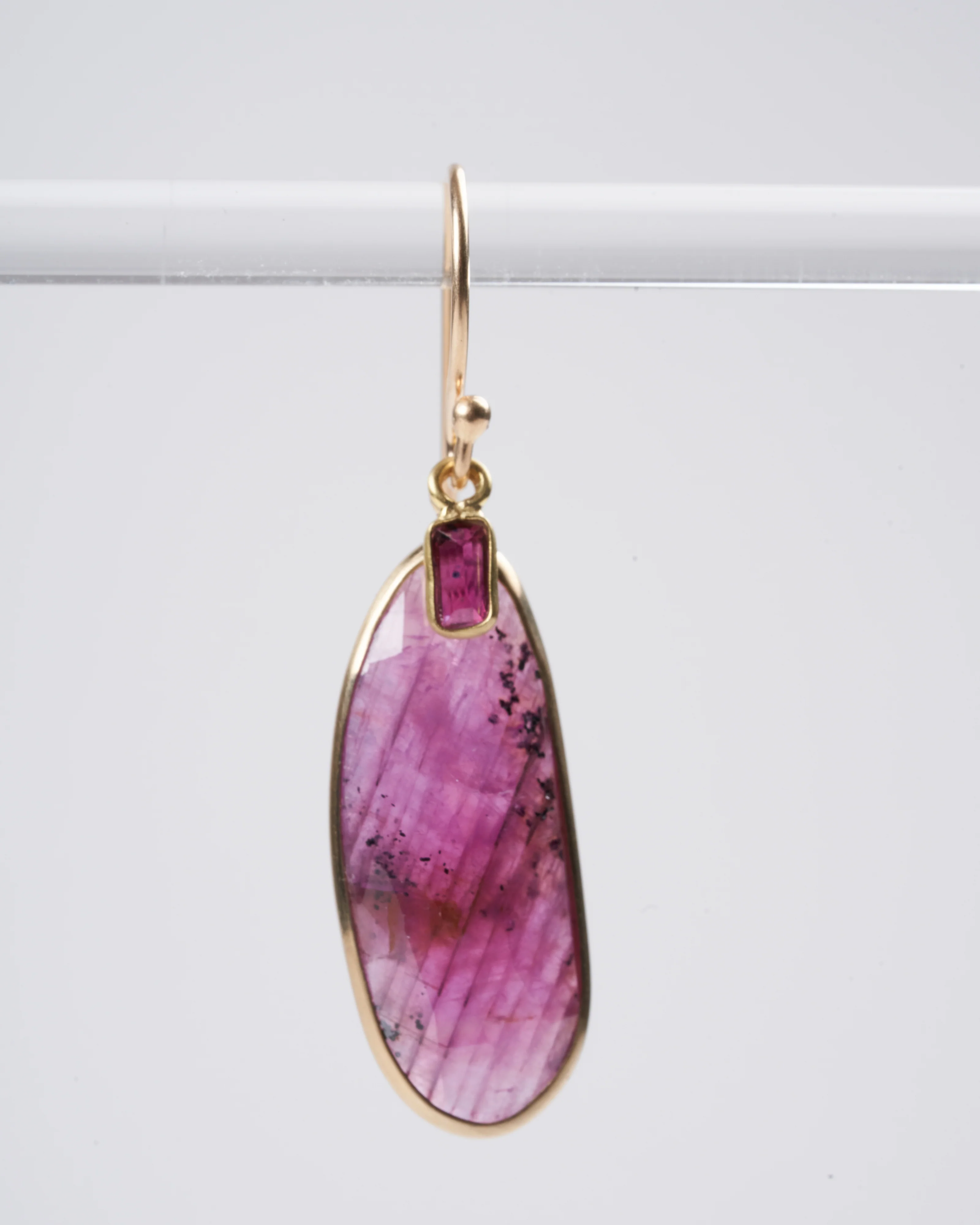 ruby and sapphire baguette 18k yellow gold - Image 3