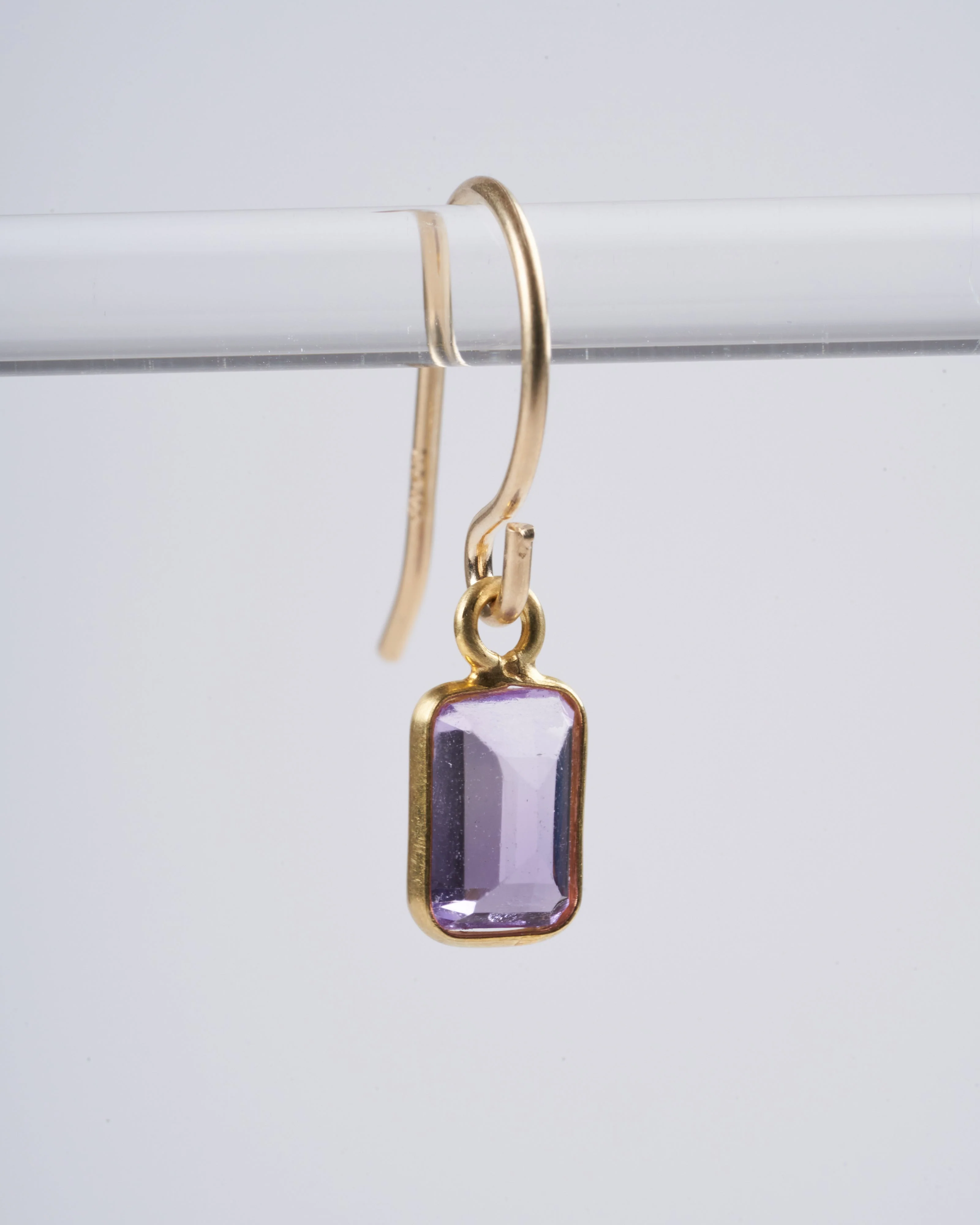 emerald cut amethyst drop earrings - Image 3