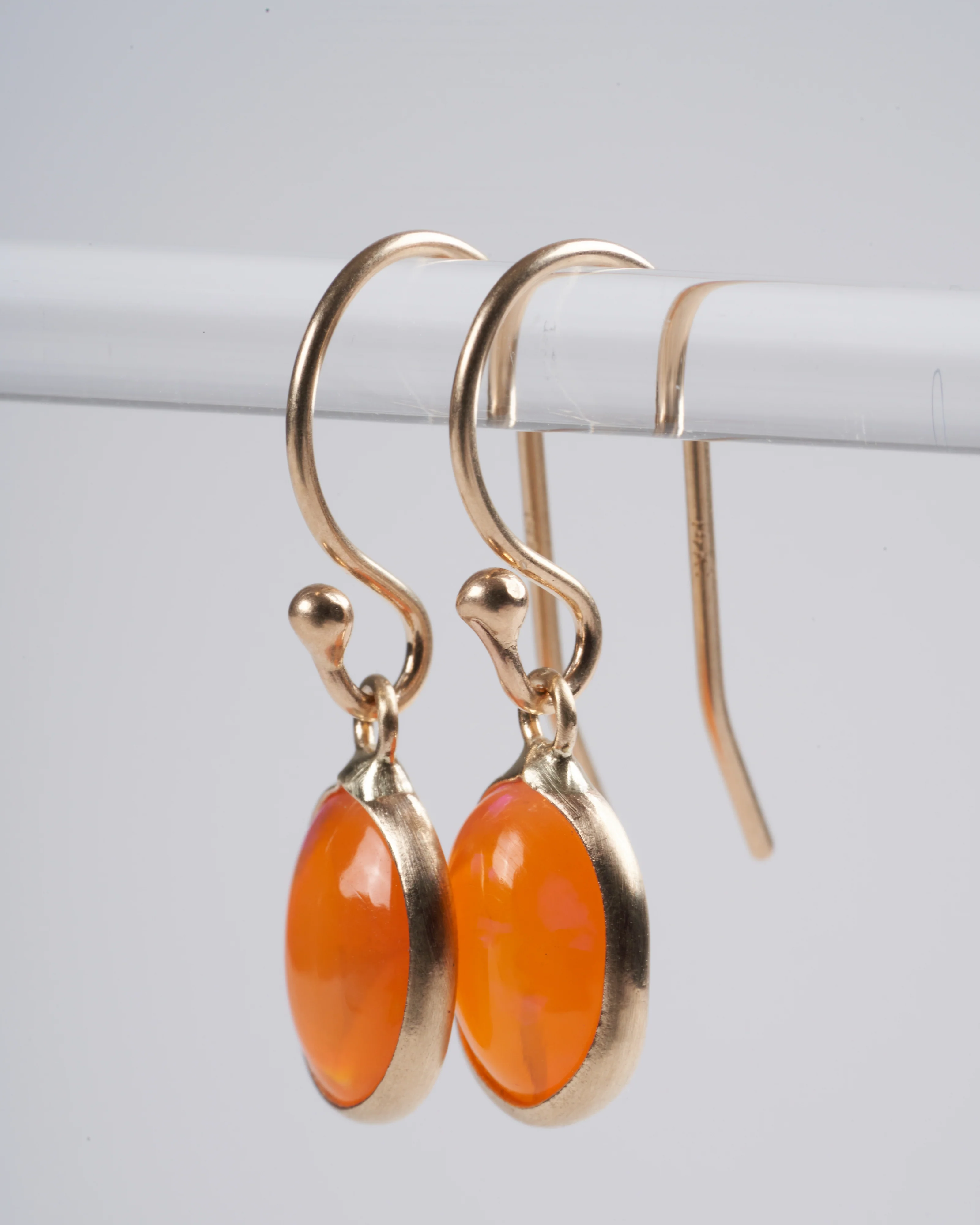 small fire opal earrings 18k yg - orange - Image 2