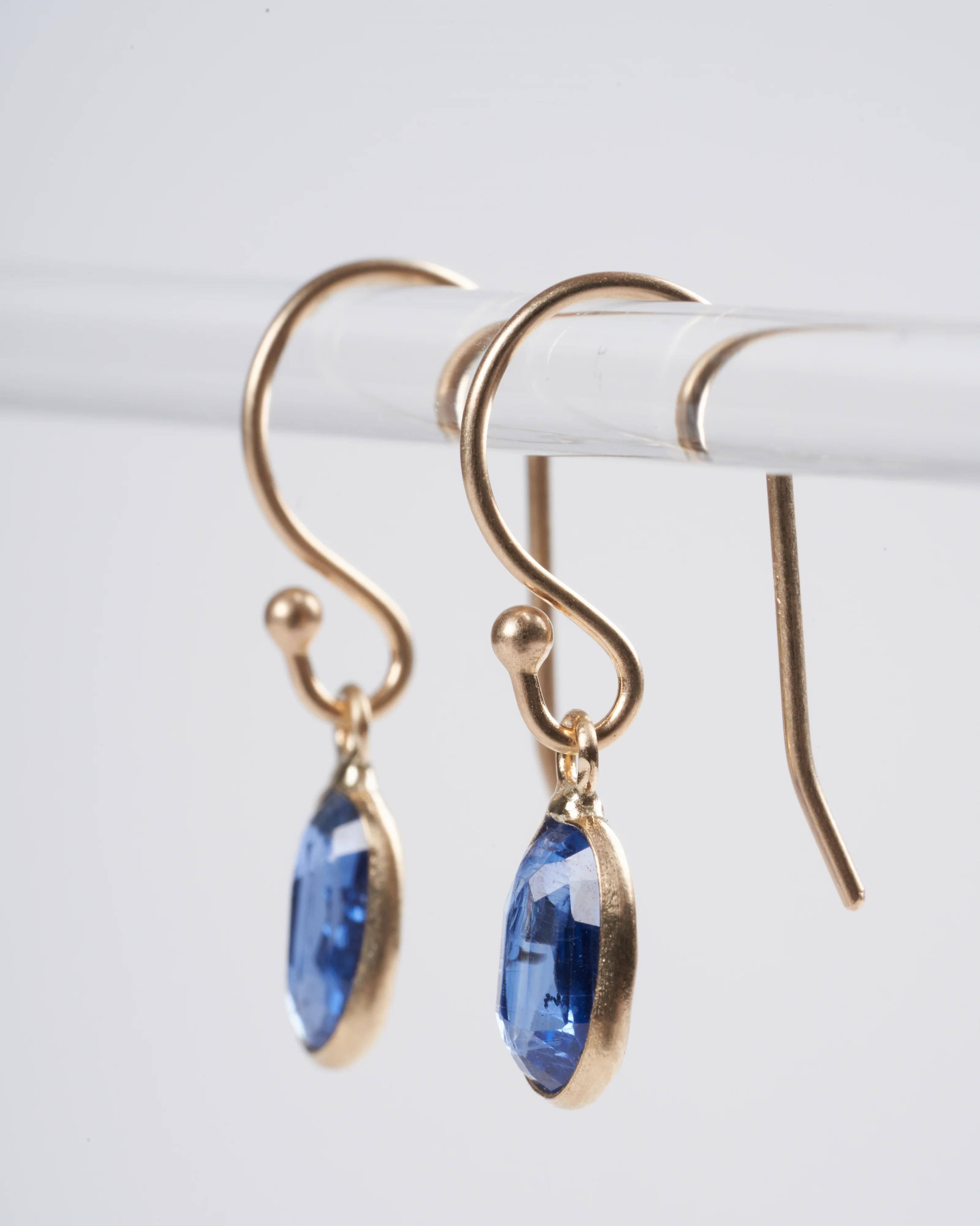 small oval kyanite earrings - blue - Image 3