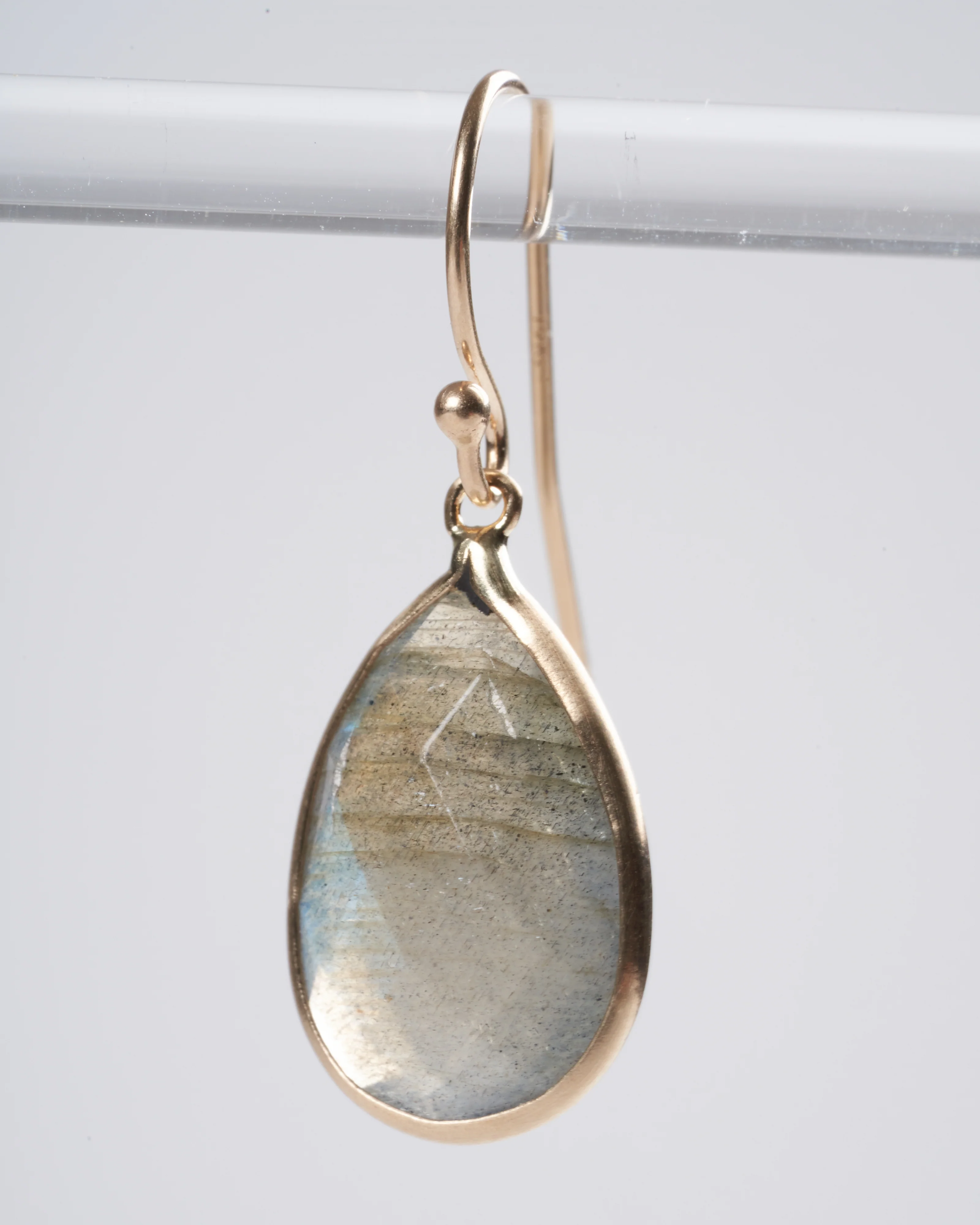 teardrop faceted labradorite earrings 18k yg - blue/green - Image 2