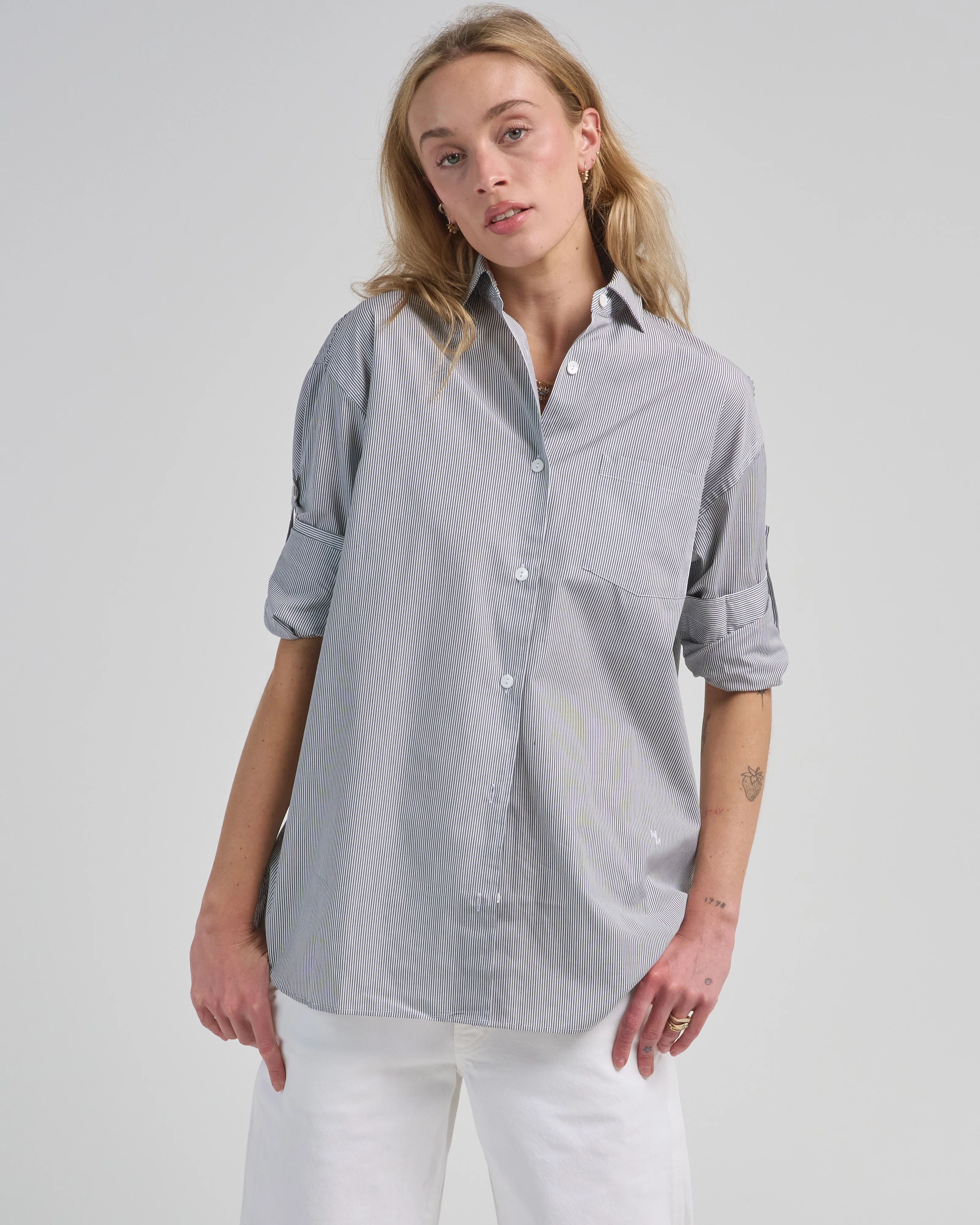 a line massive shirt - Image 3