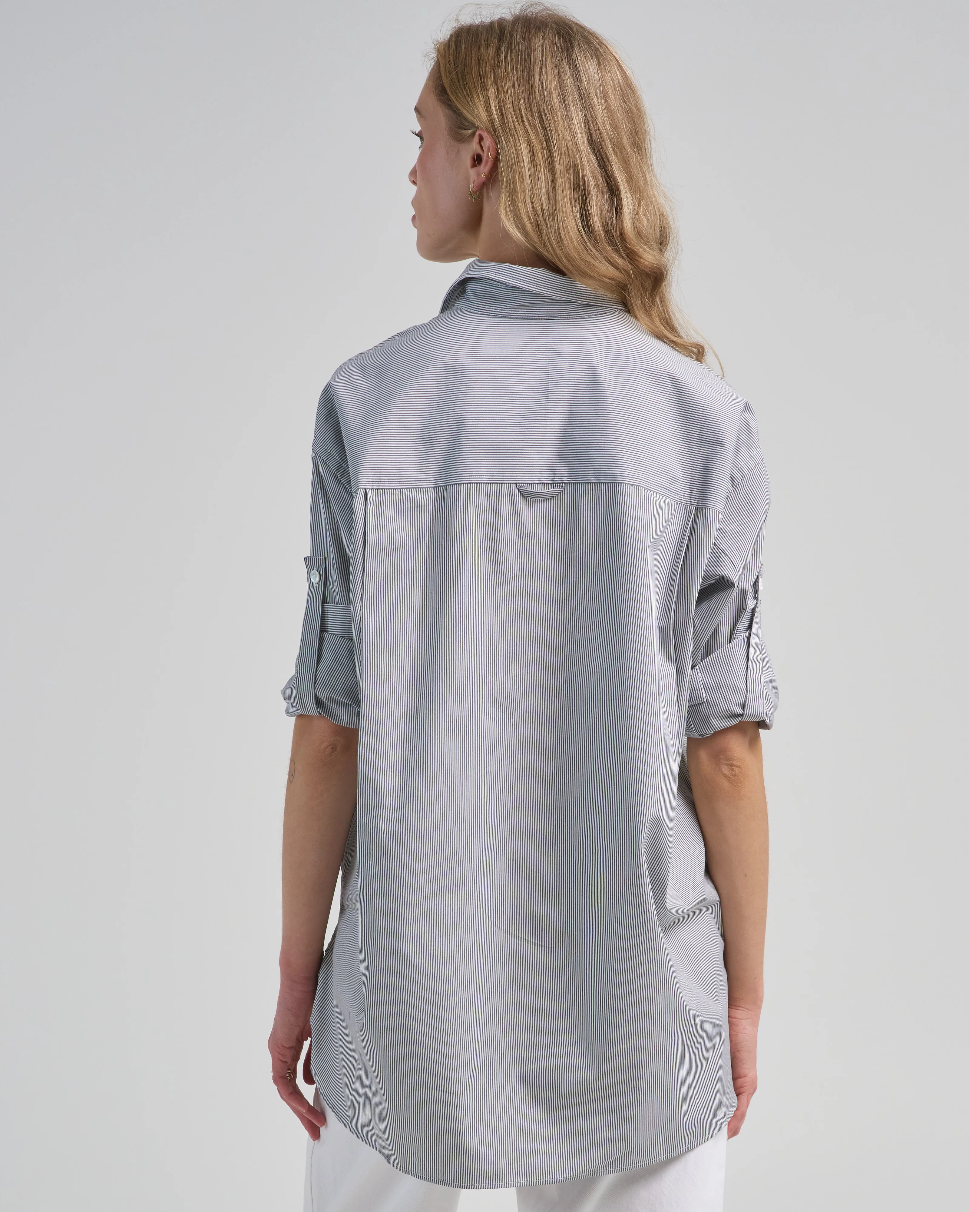 a line massive shirt - Image 5