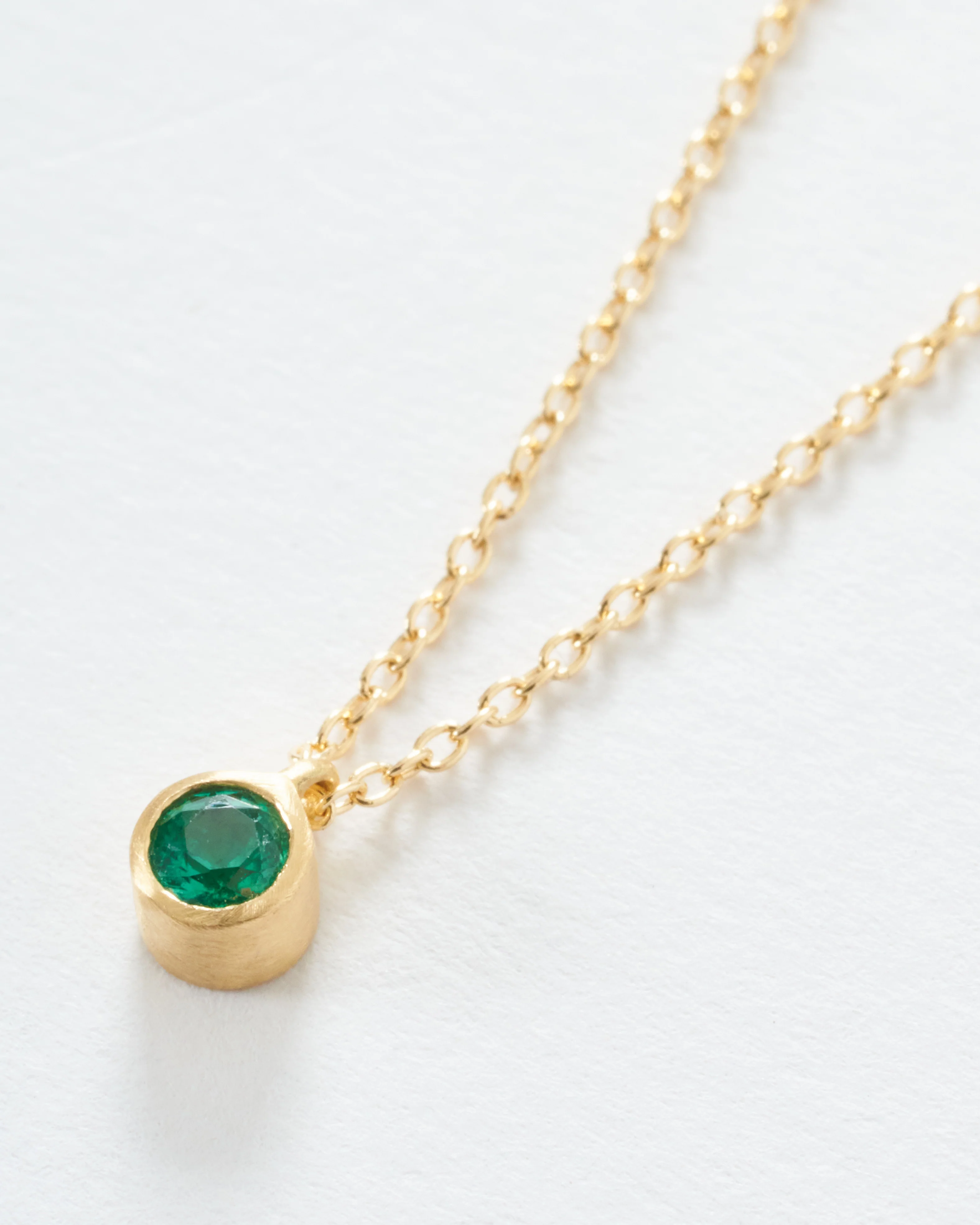 3mm emerald pendant necklace - Image 4