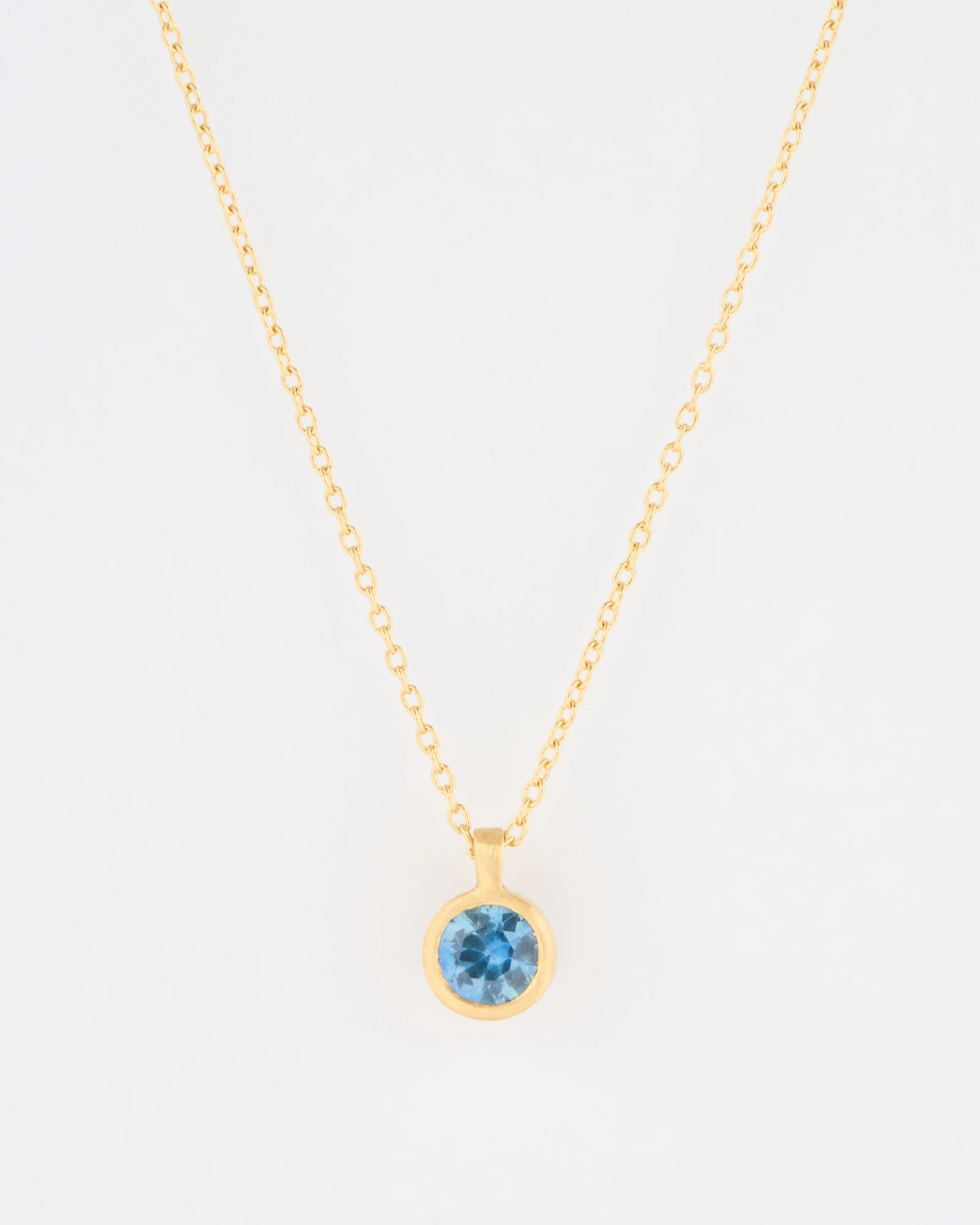 4mm sapphire pendant necklace - Image 2