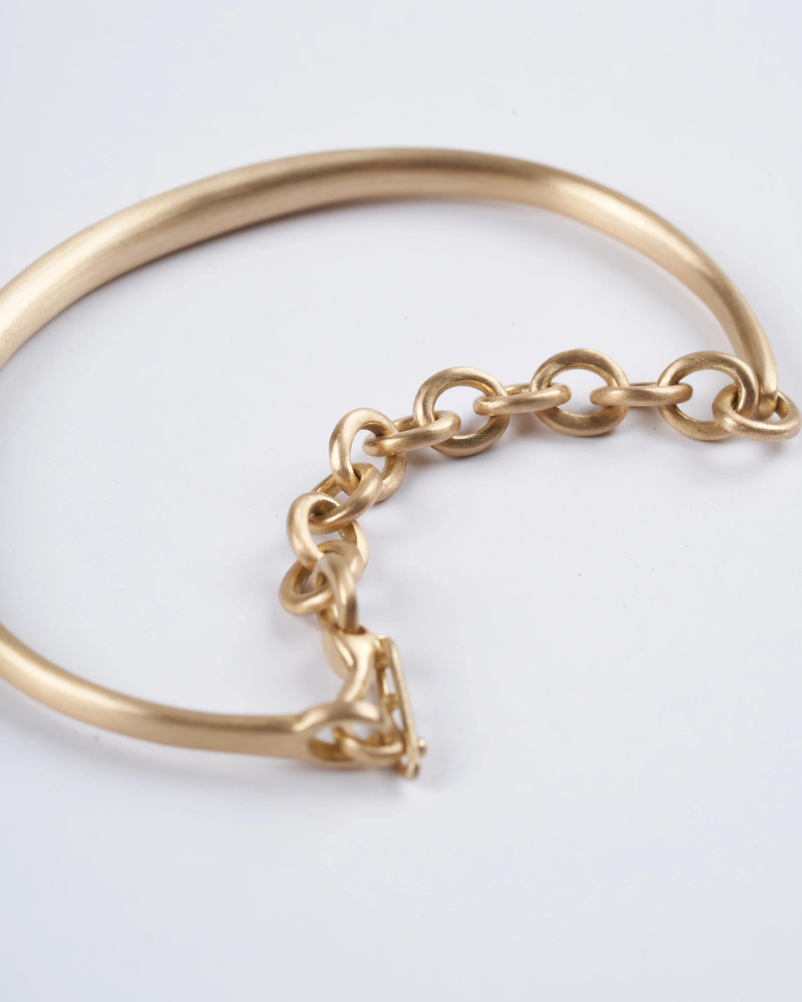 city chain cuff - yellow gold - Image 2