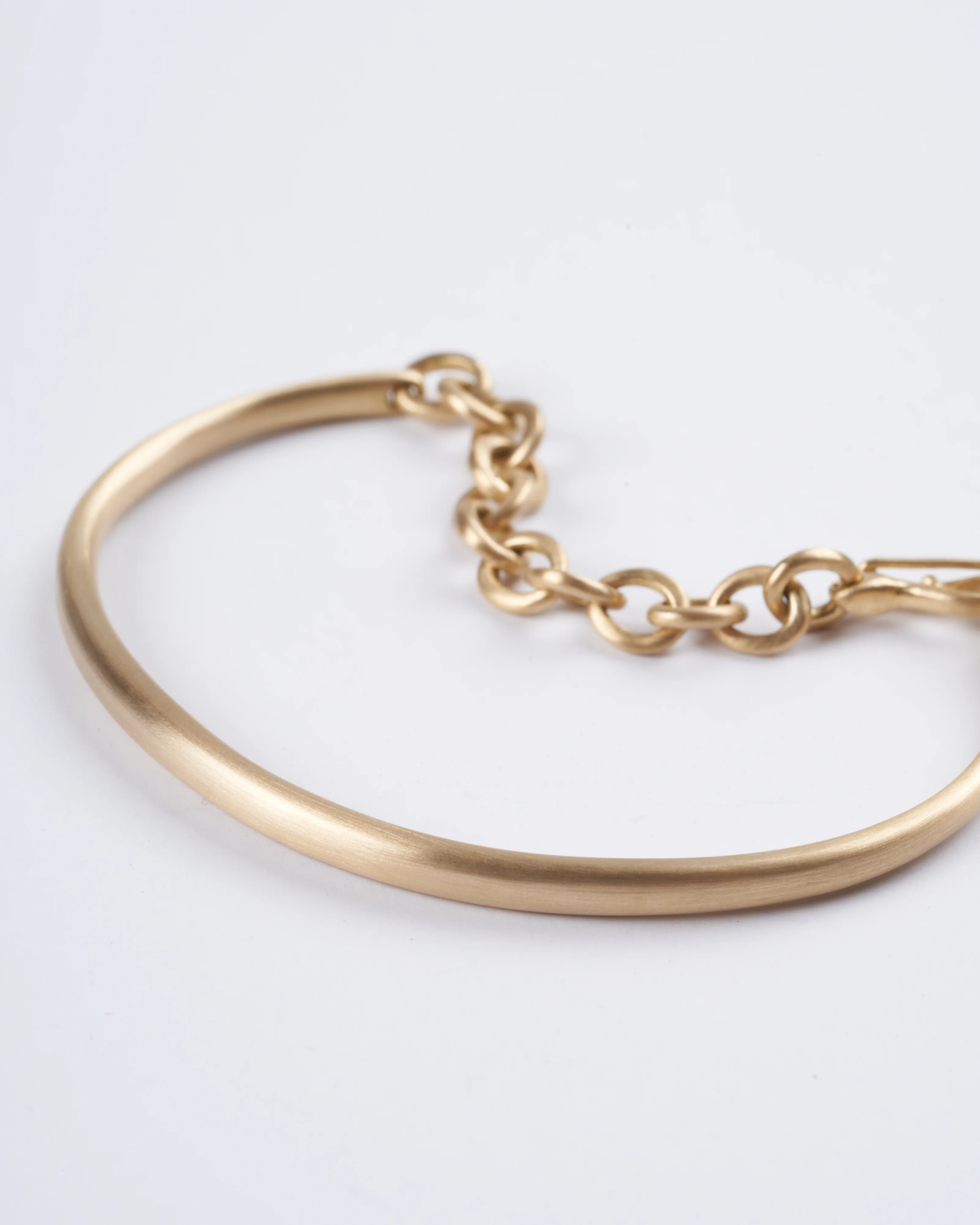 city chain cuff - yellow gold - Image 3