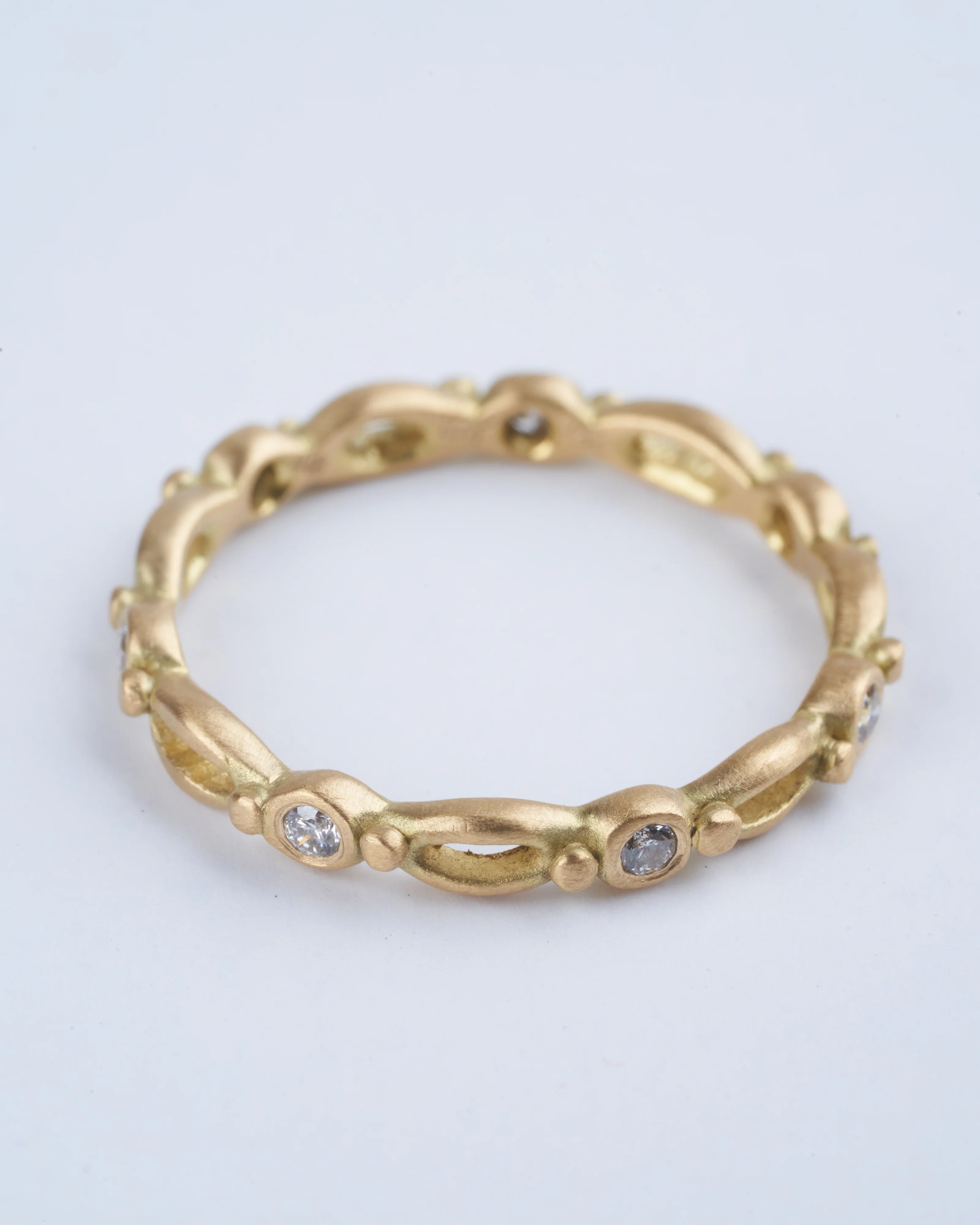 goddess small band with diamonds - 18k yellow gold