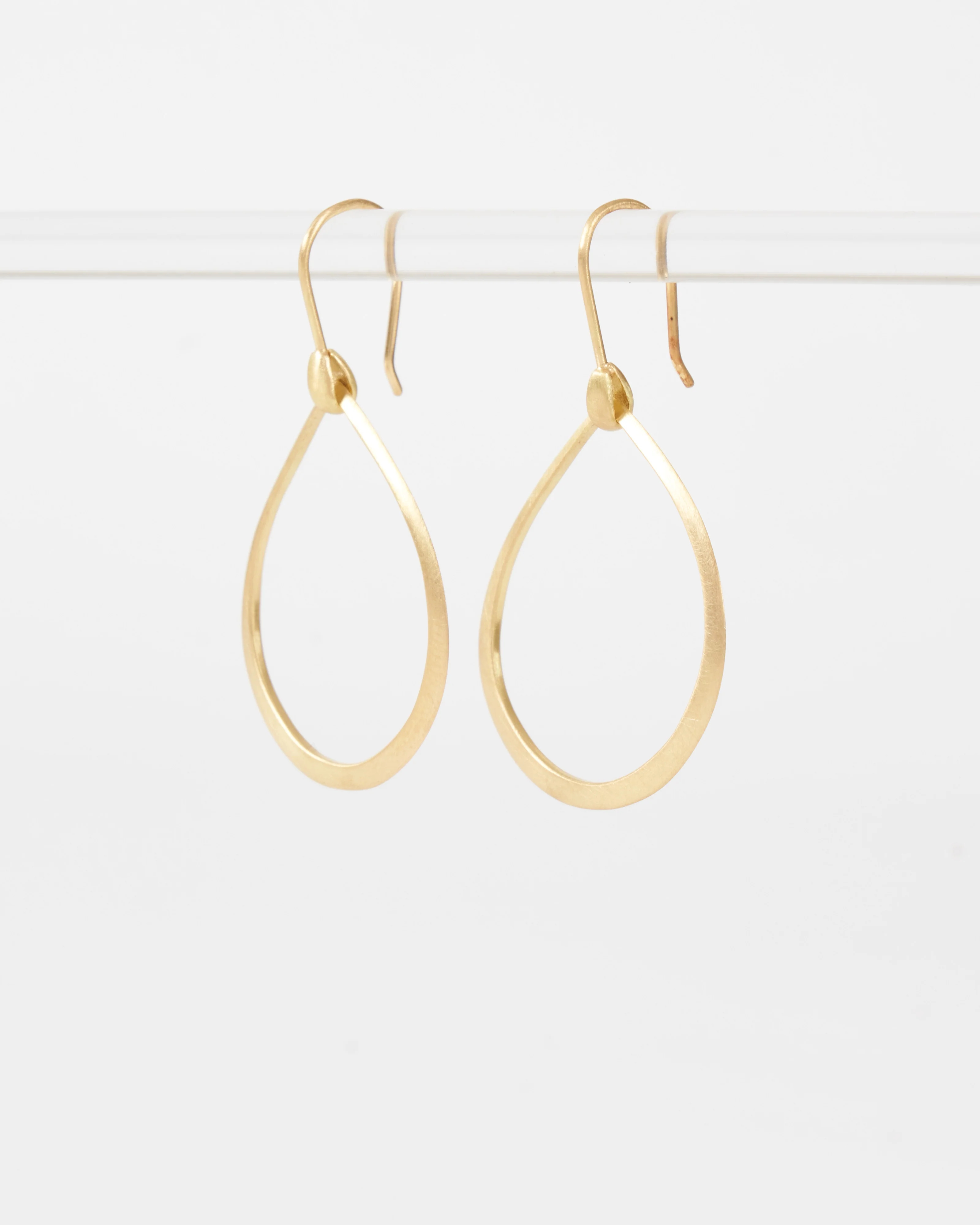 medium dakri hoops - Image 3