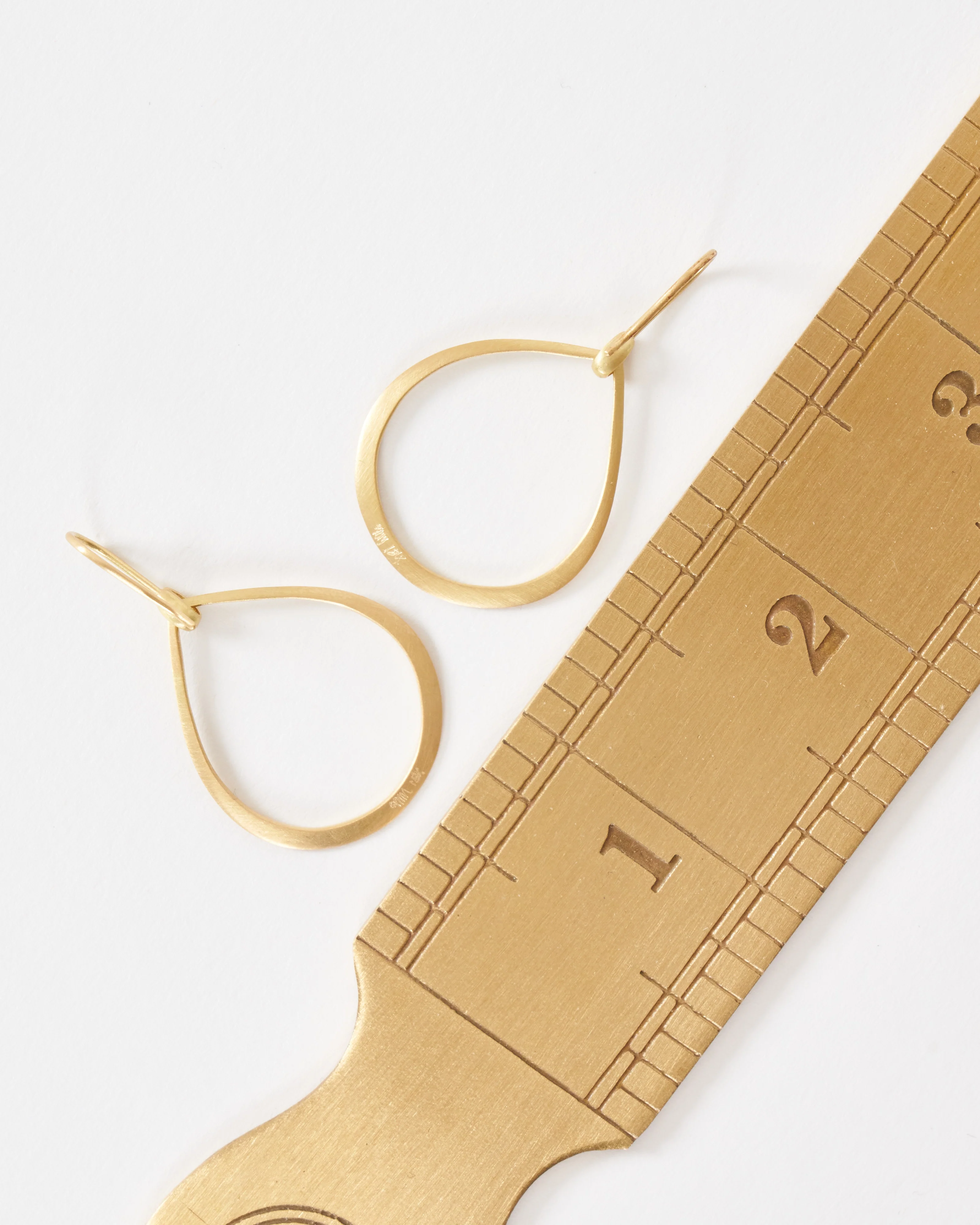 medium dakri hoops - Image 6