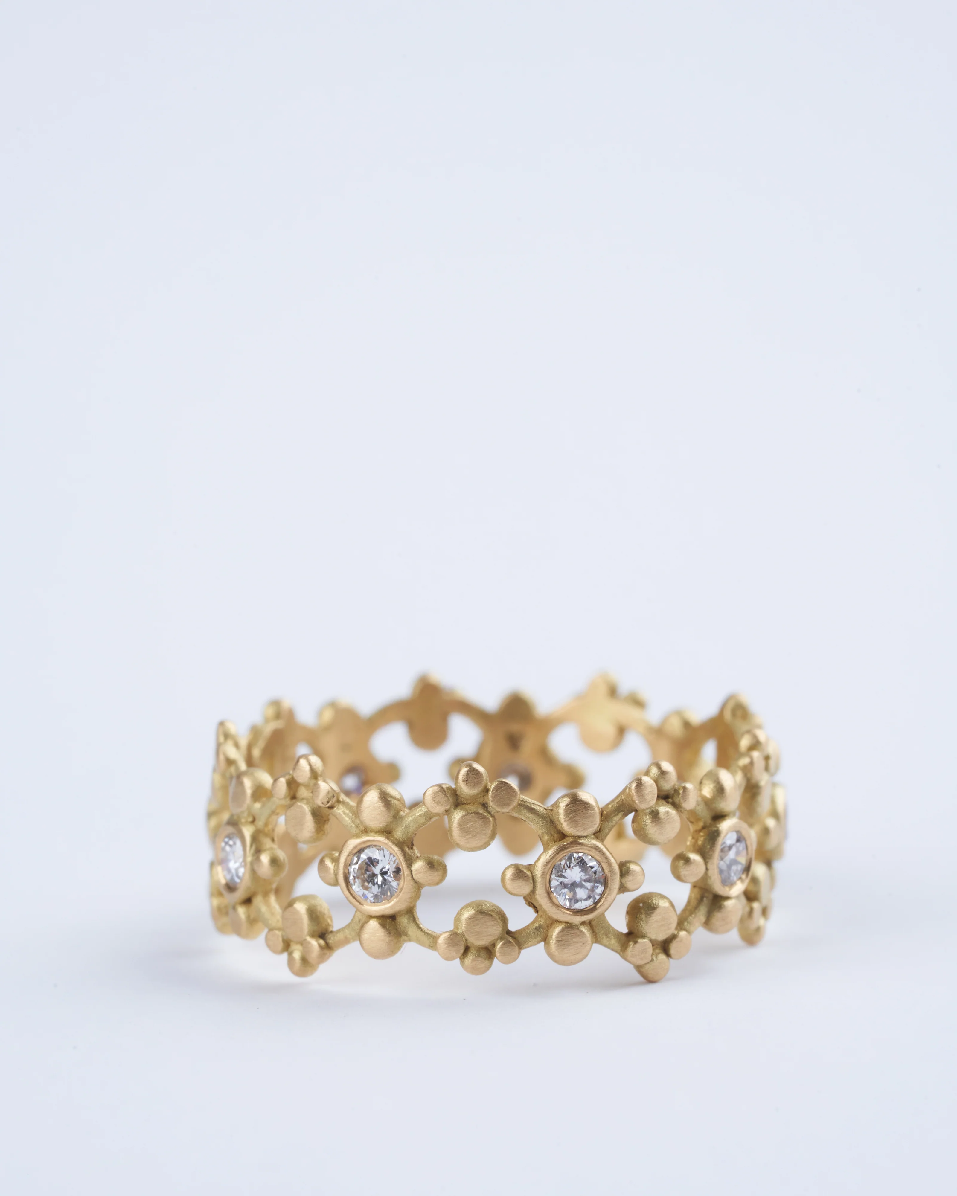 sia scalloped band 7.5mm - 18k yellow gold - Image 2