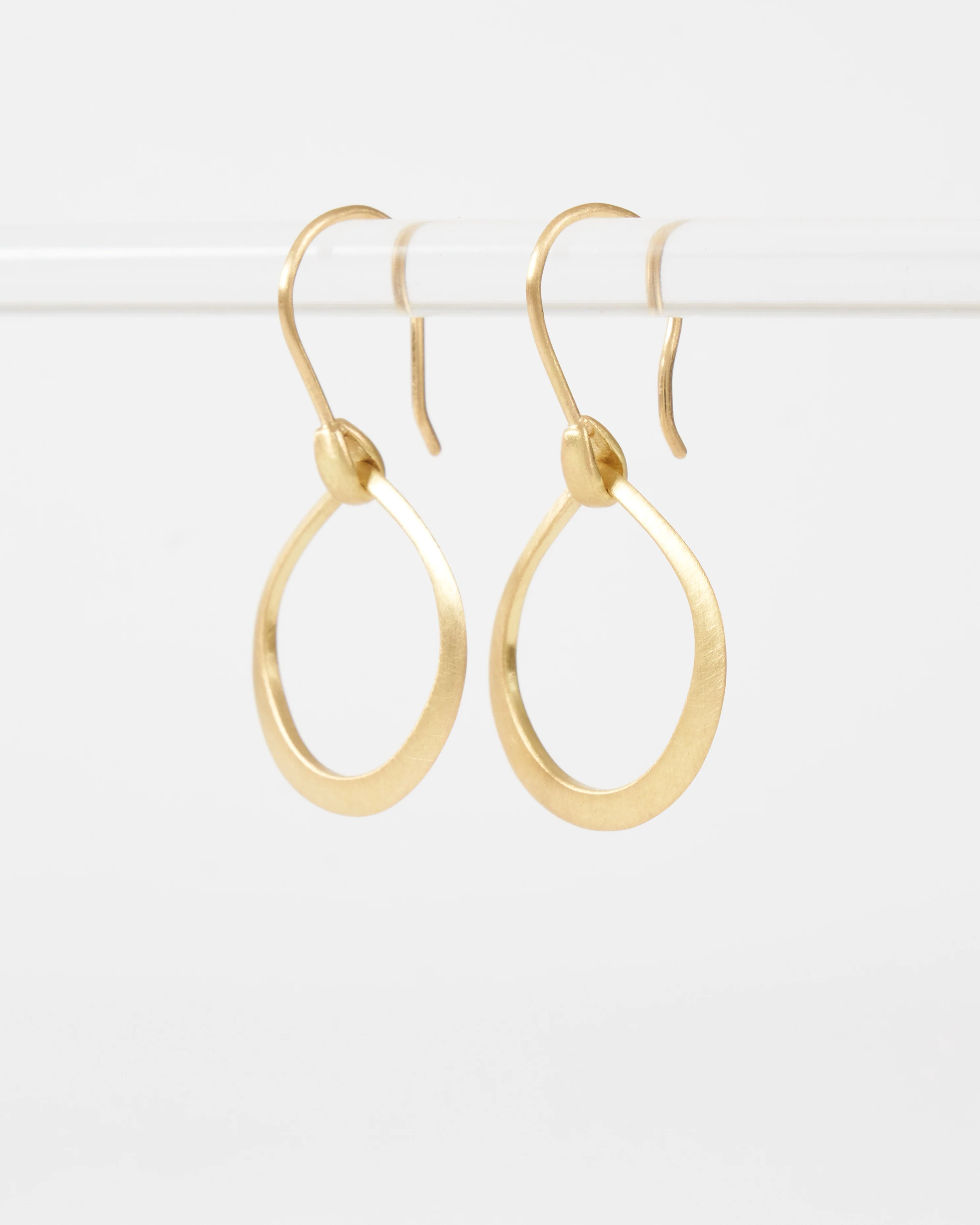 small dakri hoops - Image 3