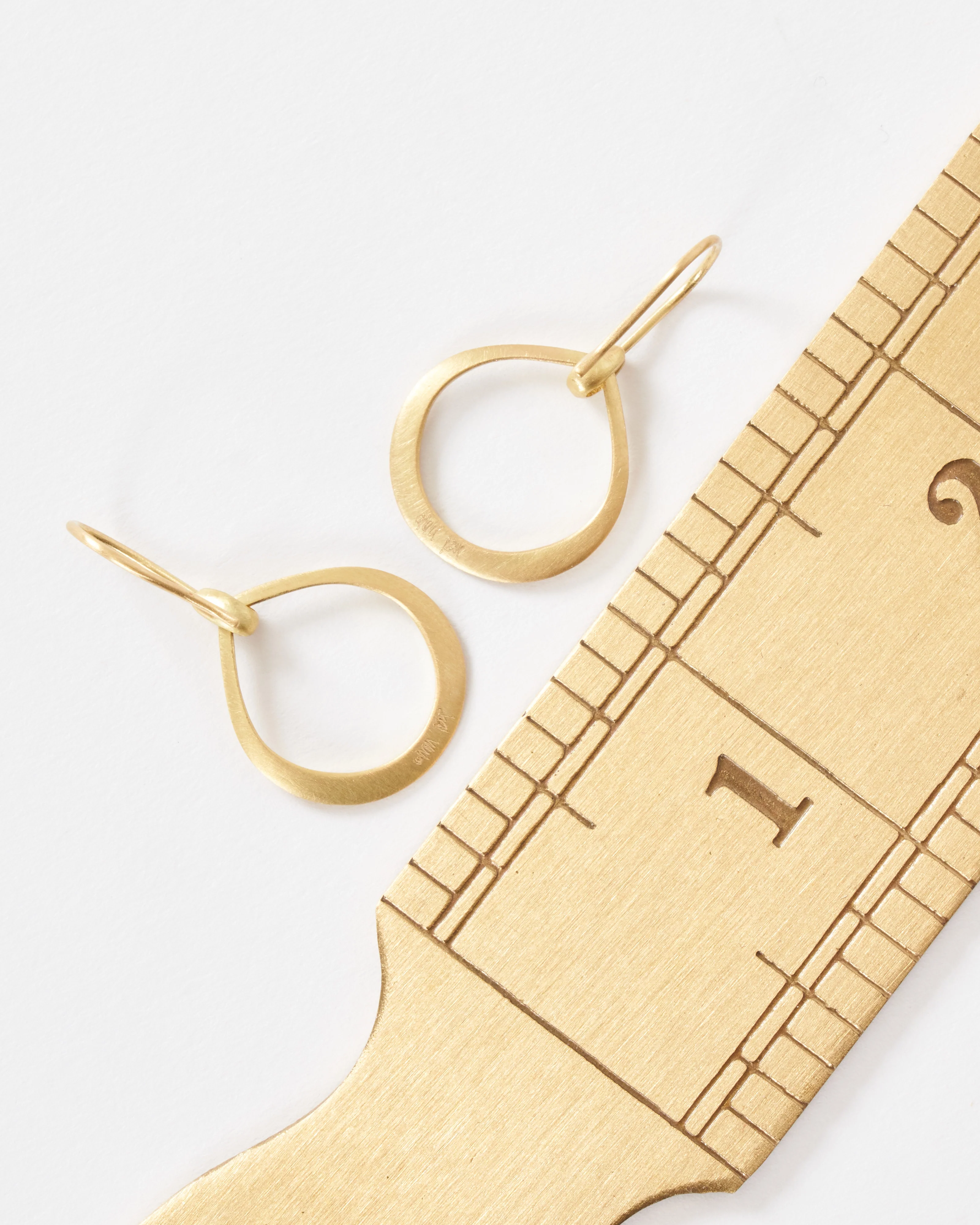 small dakri hoops - Image 6